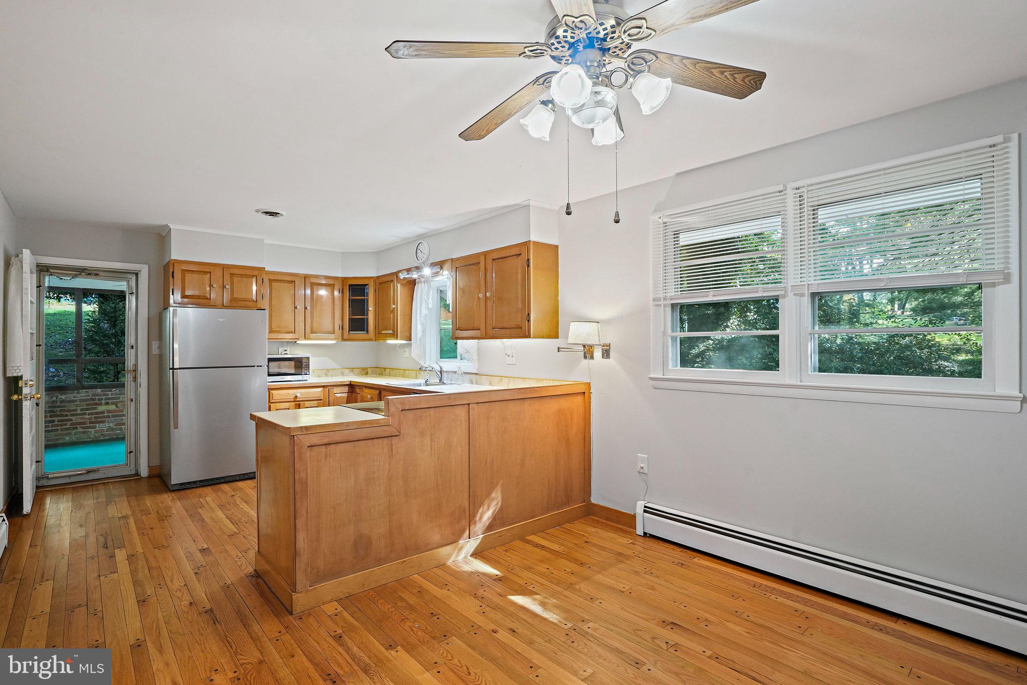 7937 HAMMOND PARKWAY