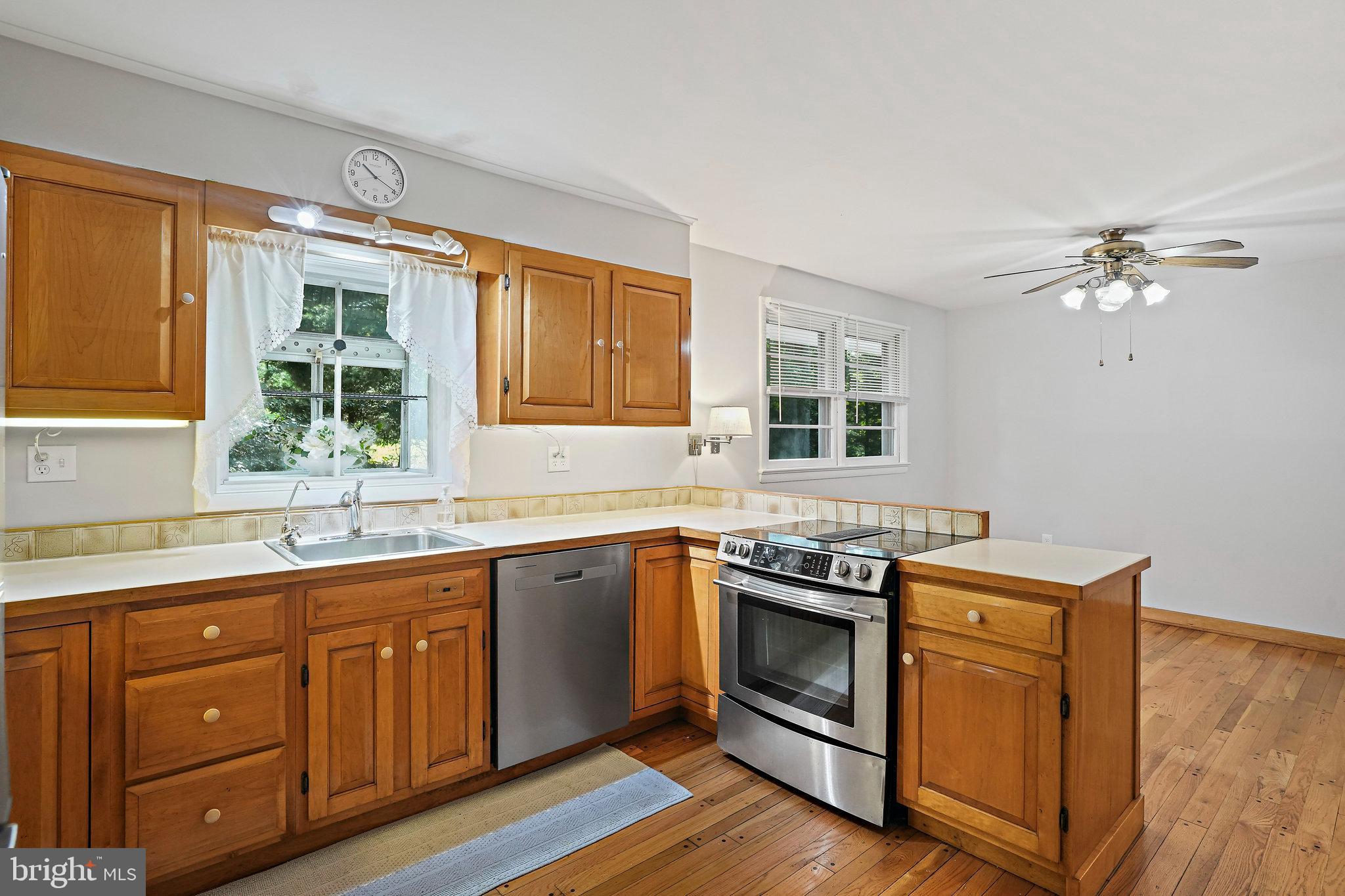 7937 HAMMOND PARKWAY