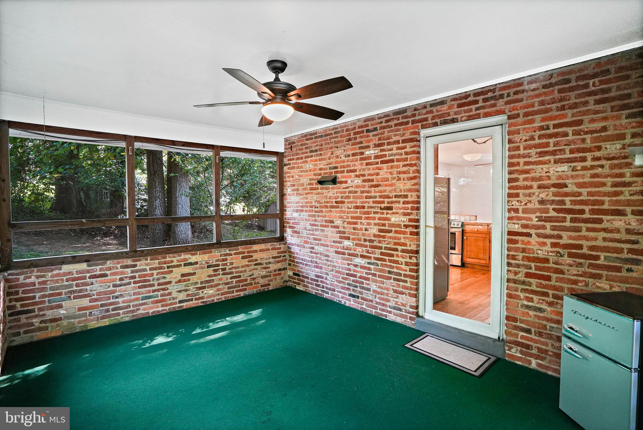 7937 HAMMOND PARKWAY