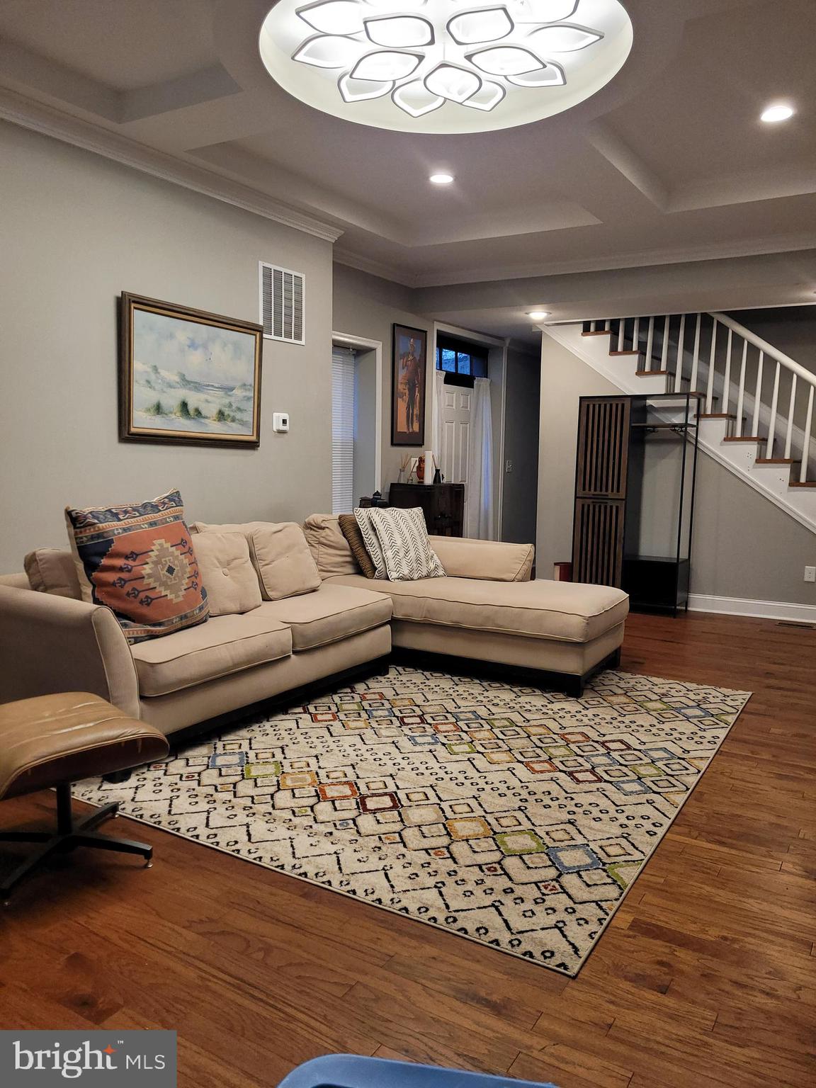 UNION SQUARE - Residential Lease