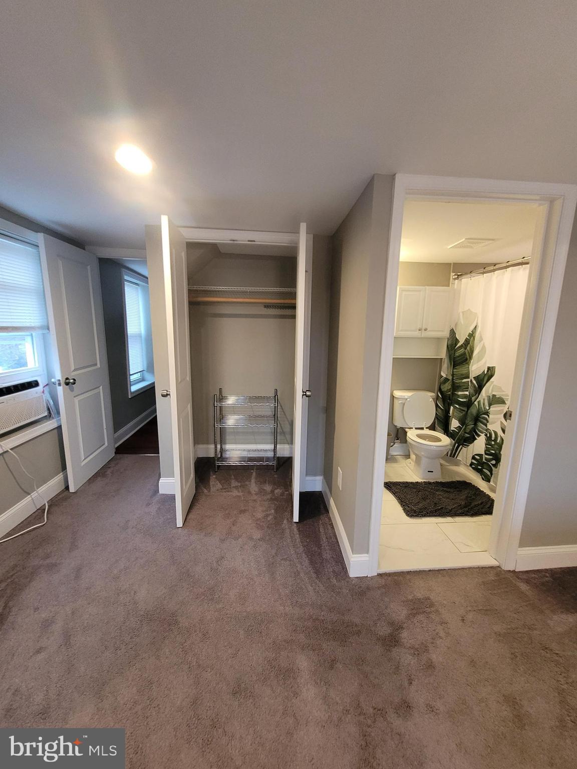 UNION SQUARE - Residential Lease