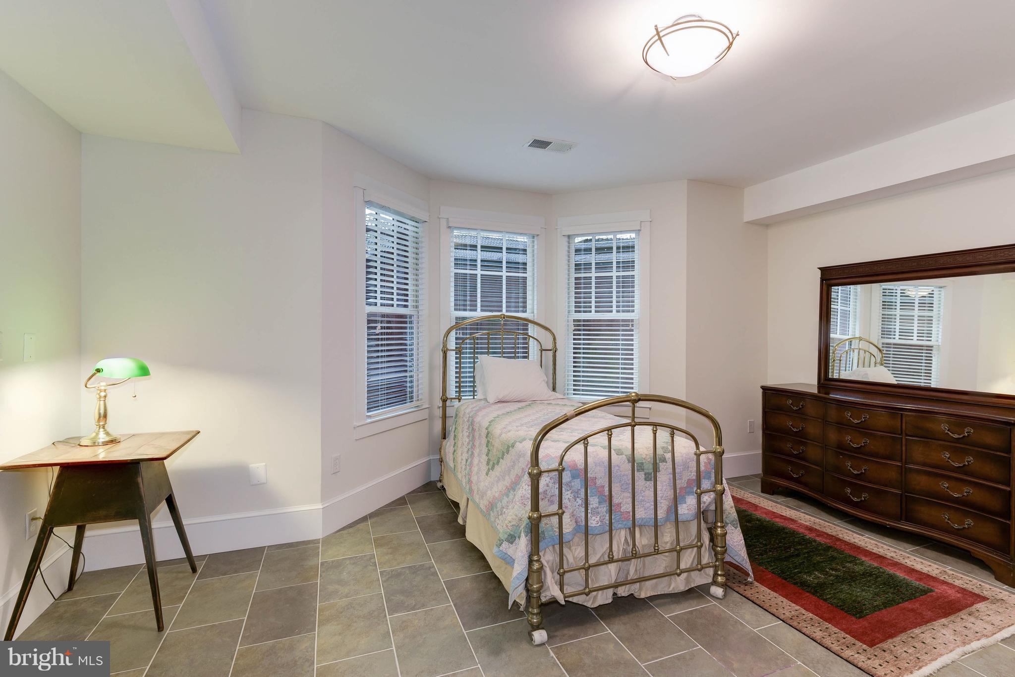 BROADMONT - Residential