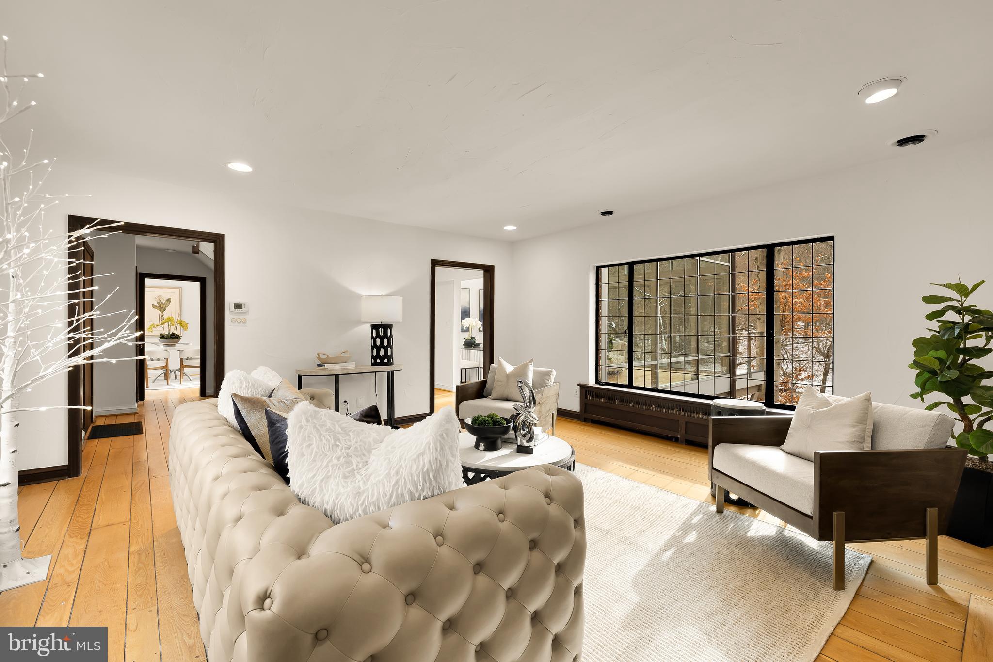 WESTMORELAND HILLS - Residential