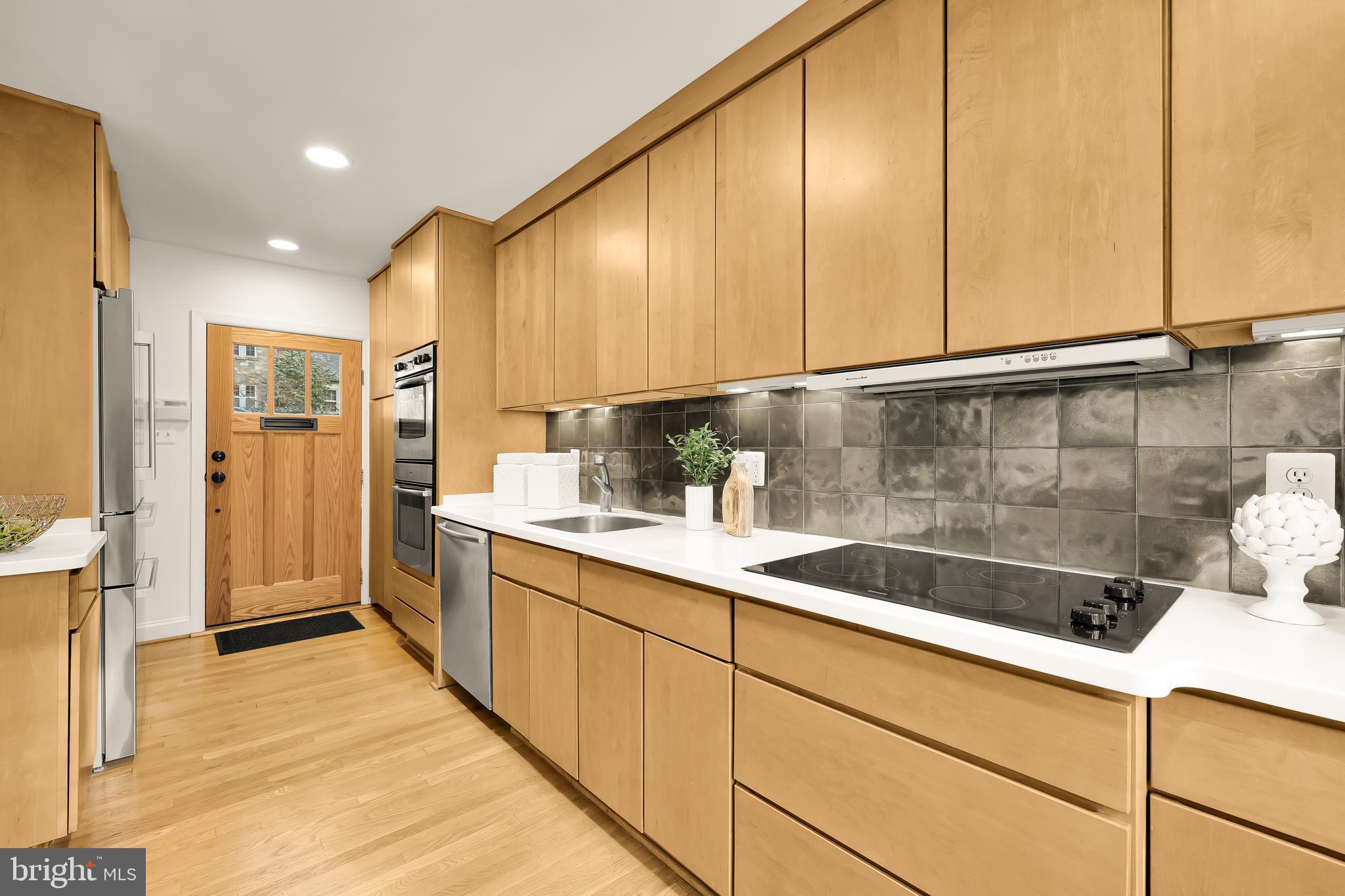 WESTMORELAND HILLS - Residential