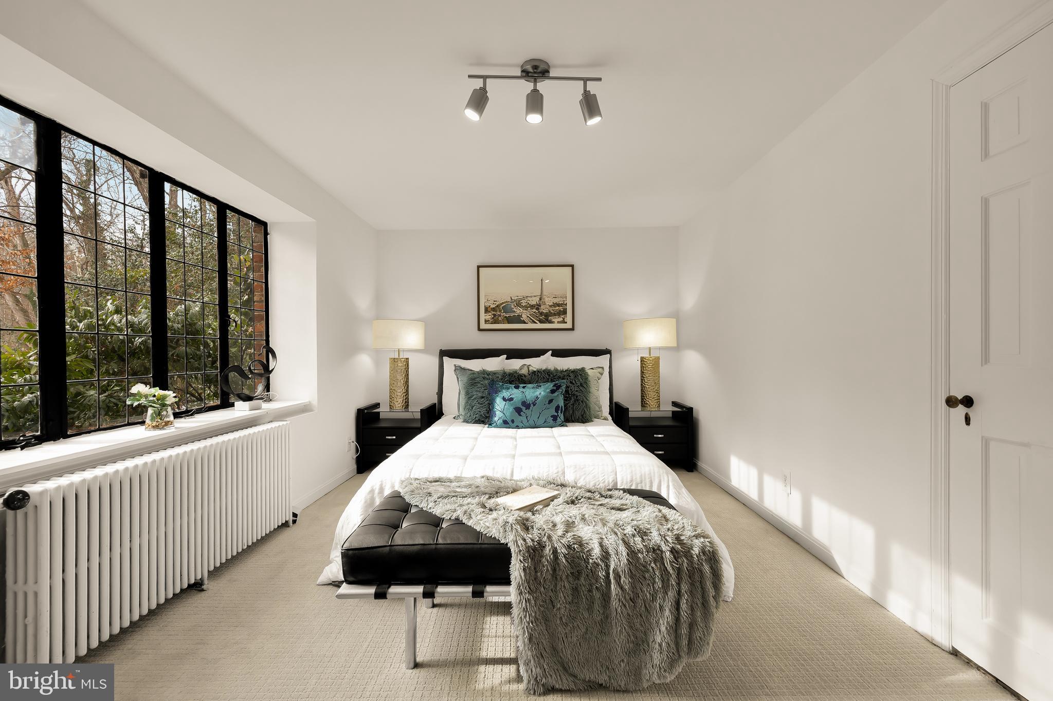 WESTMORELAND HILLS - Residential