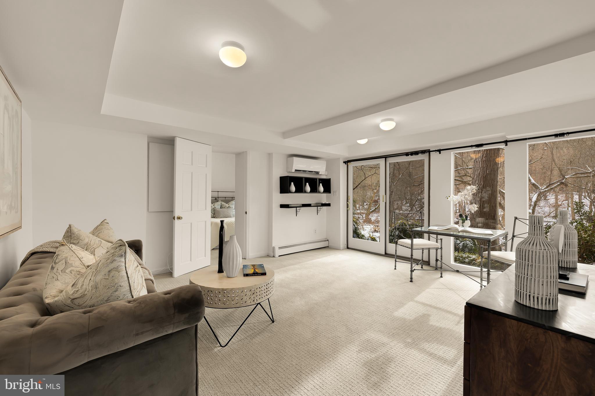 WESTMORELAND HILLS - Residential