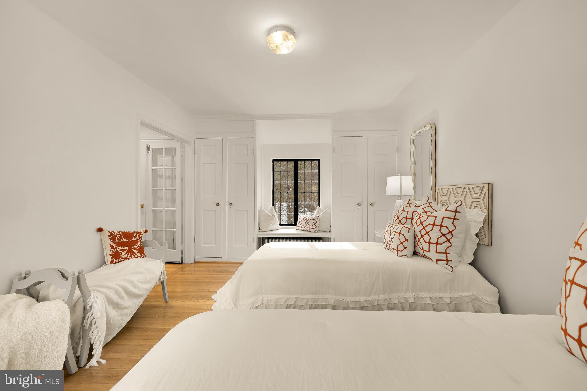 WESTMORELAND HILLS - Residential