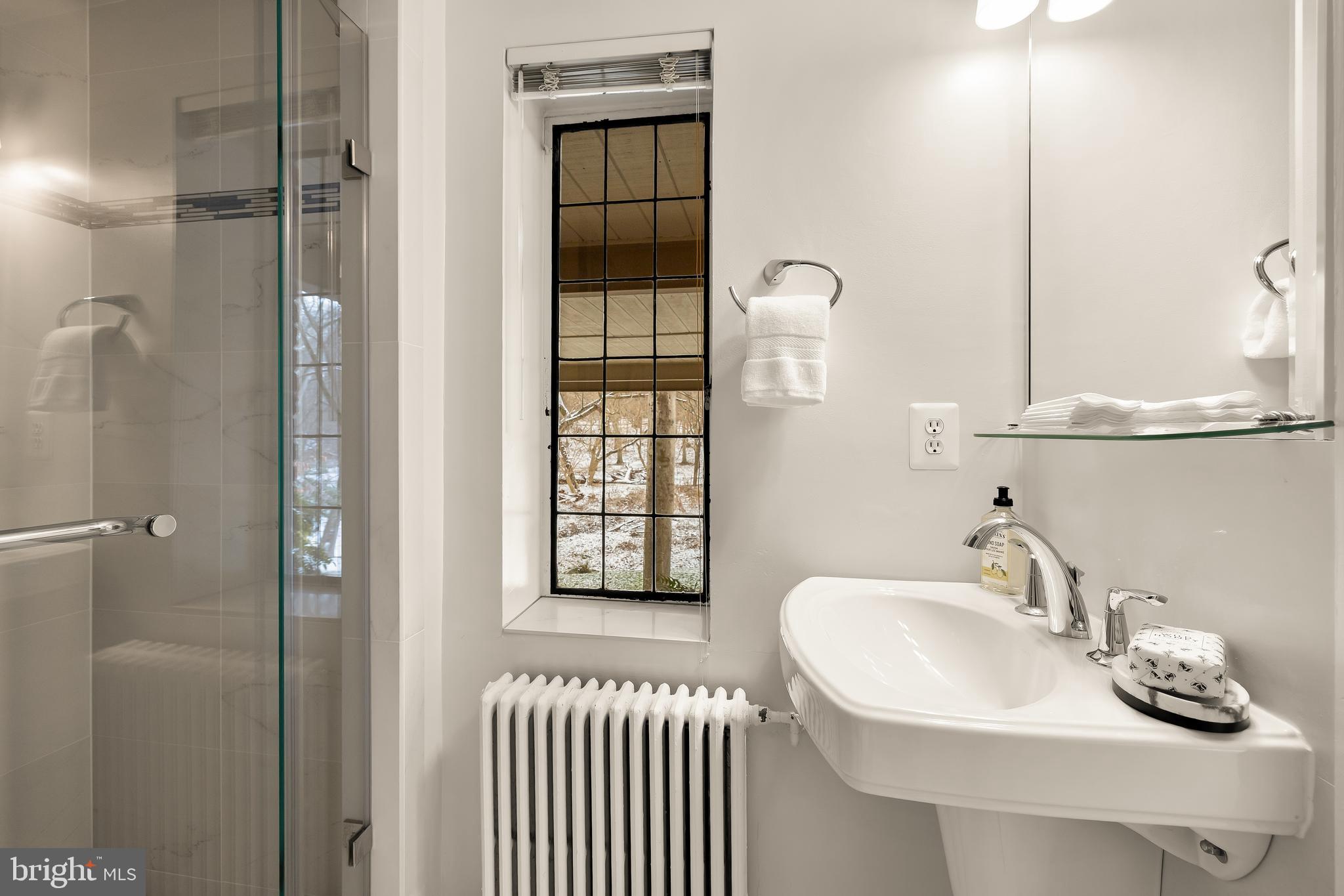 WESTMORELAND HILLS - Residential