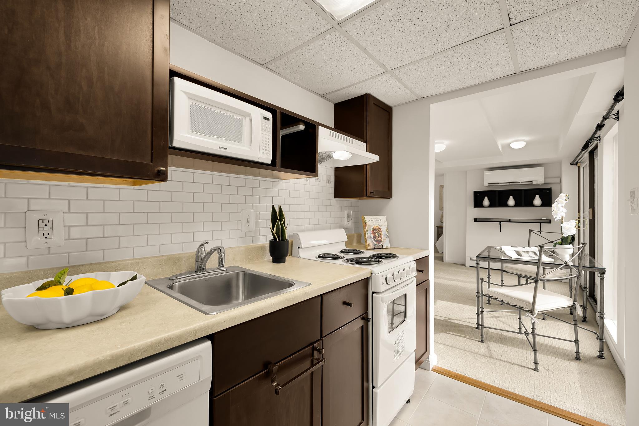 WESTMORELAND HILLS - Residential