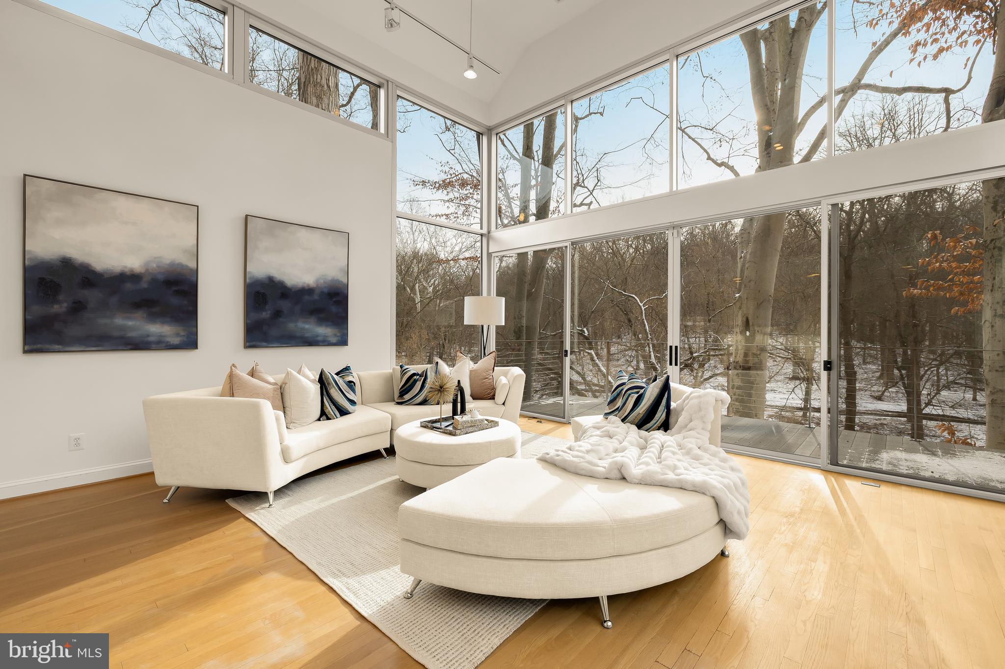 WESTMORELAND HILLS - Residential