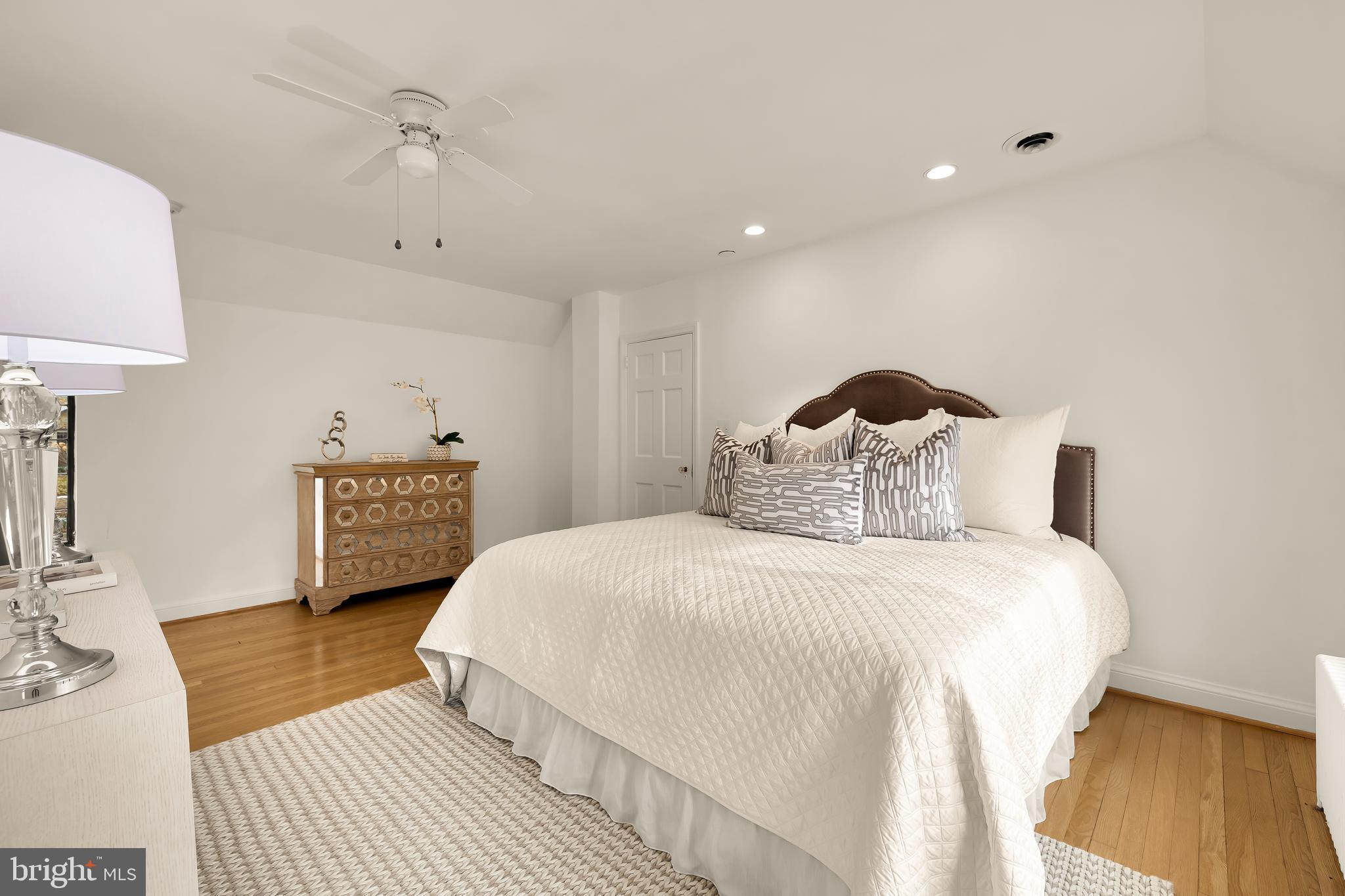 WESTMORELAND HILLS - Residential