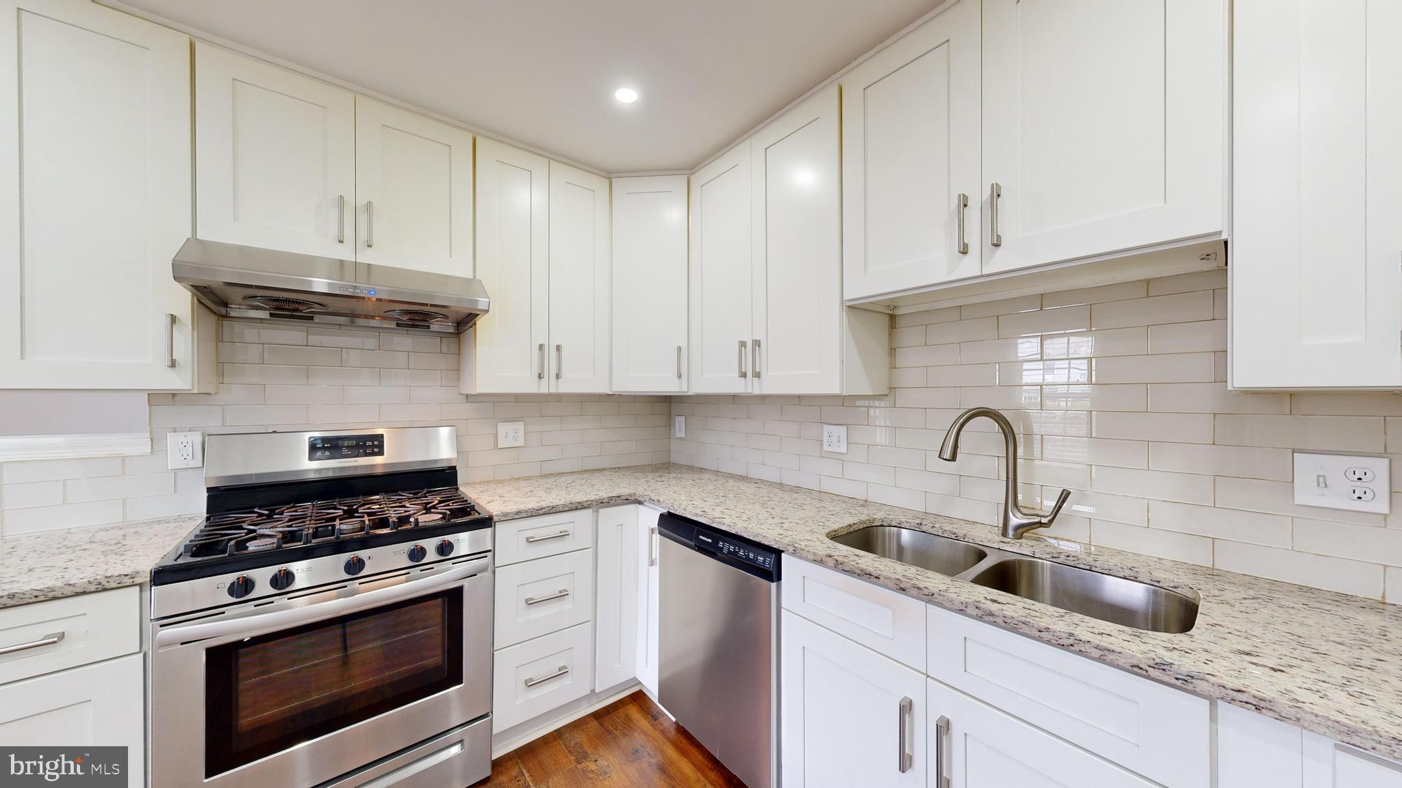 CENTRE RIDGE - Residential Lease