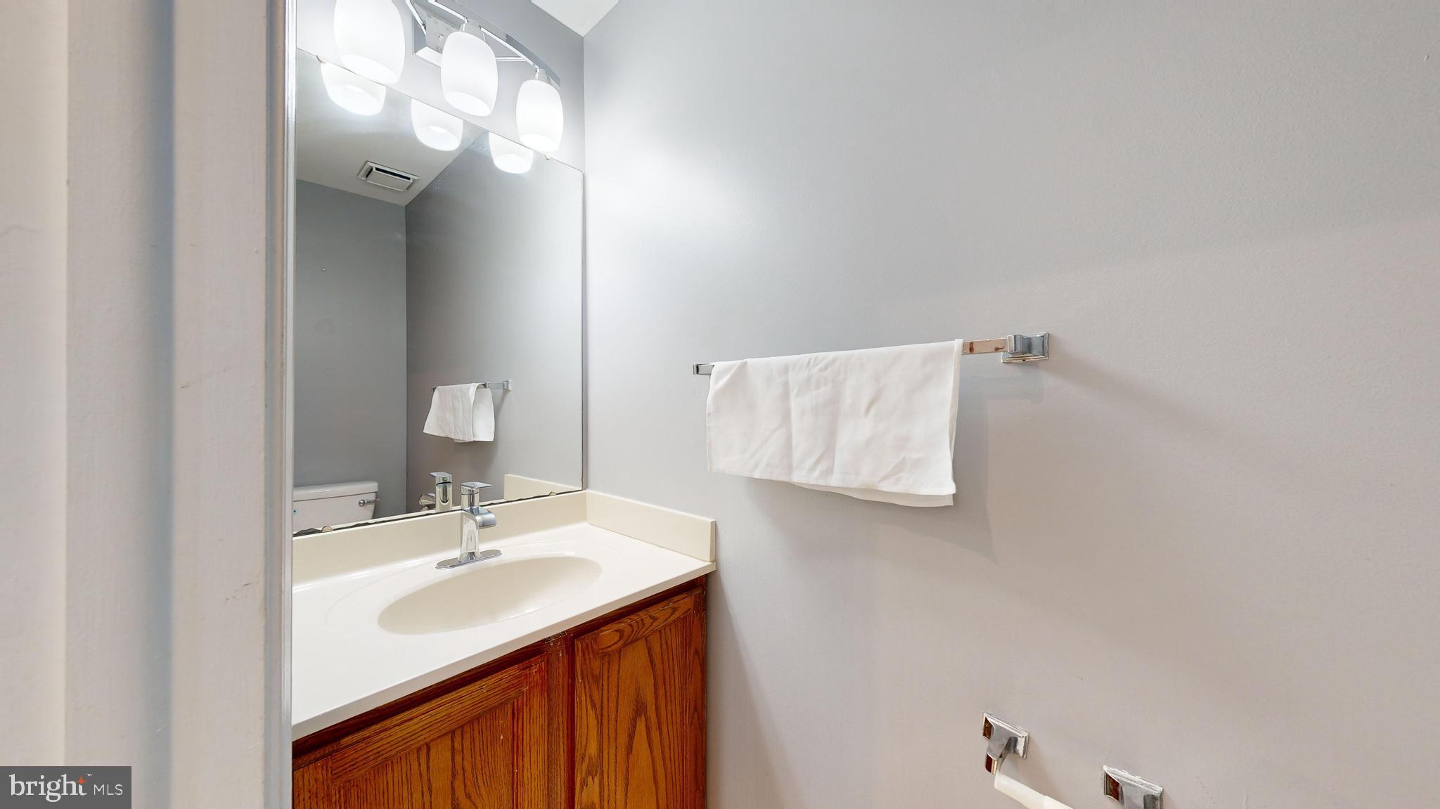 CENTRE RIDGE - Residential Lease