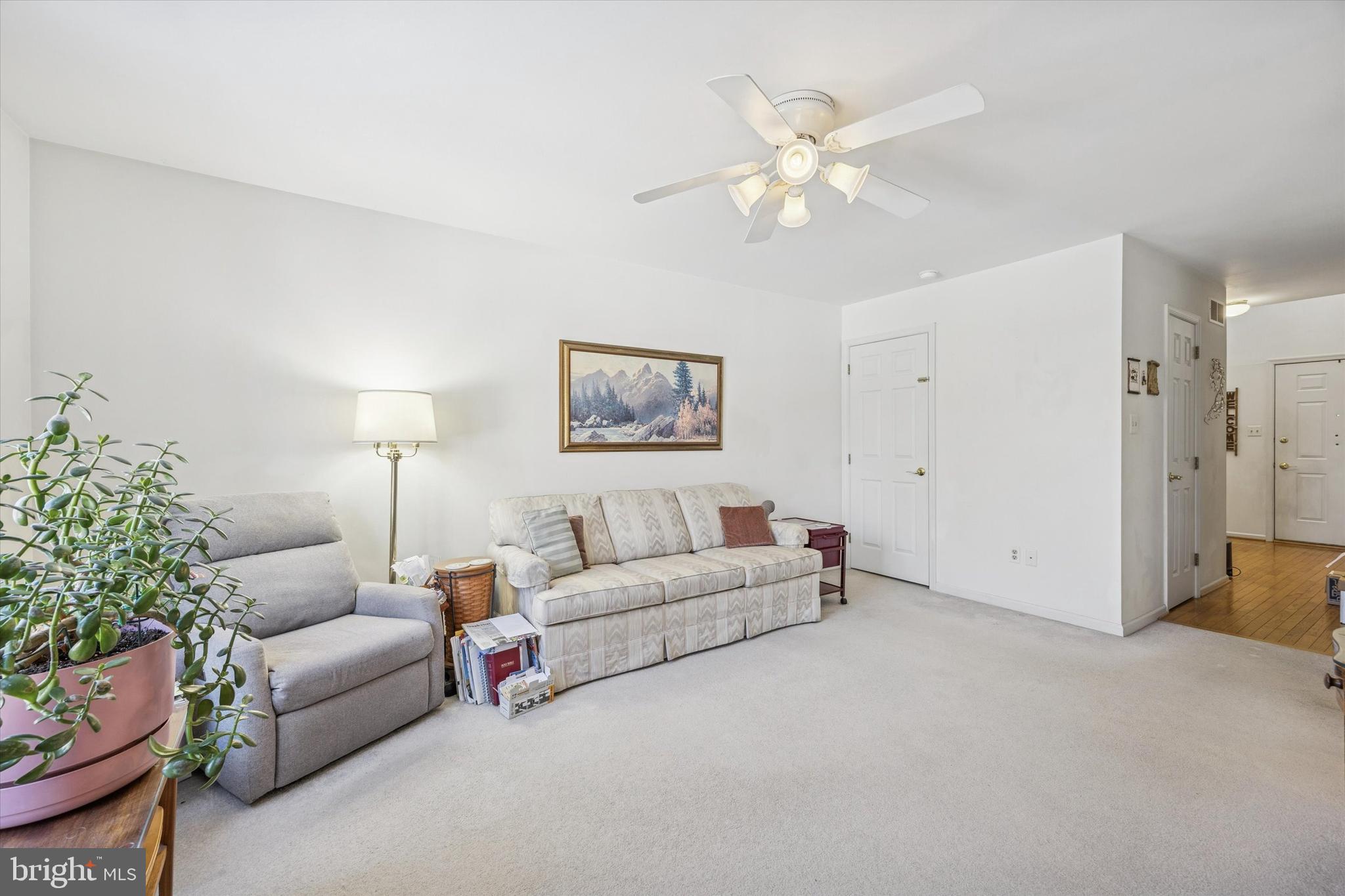 STRAWBERRY FIELDS - Residential