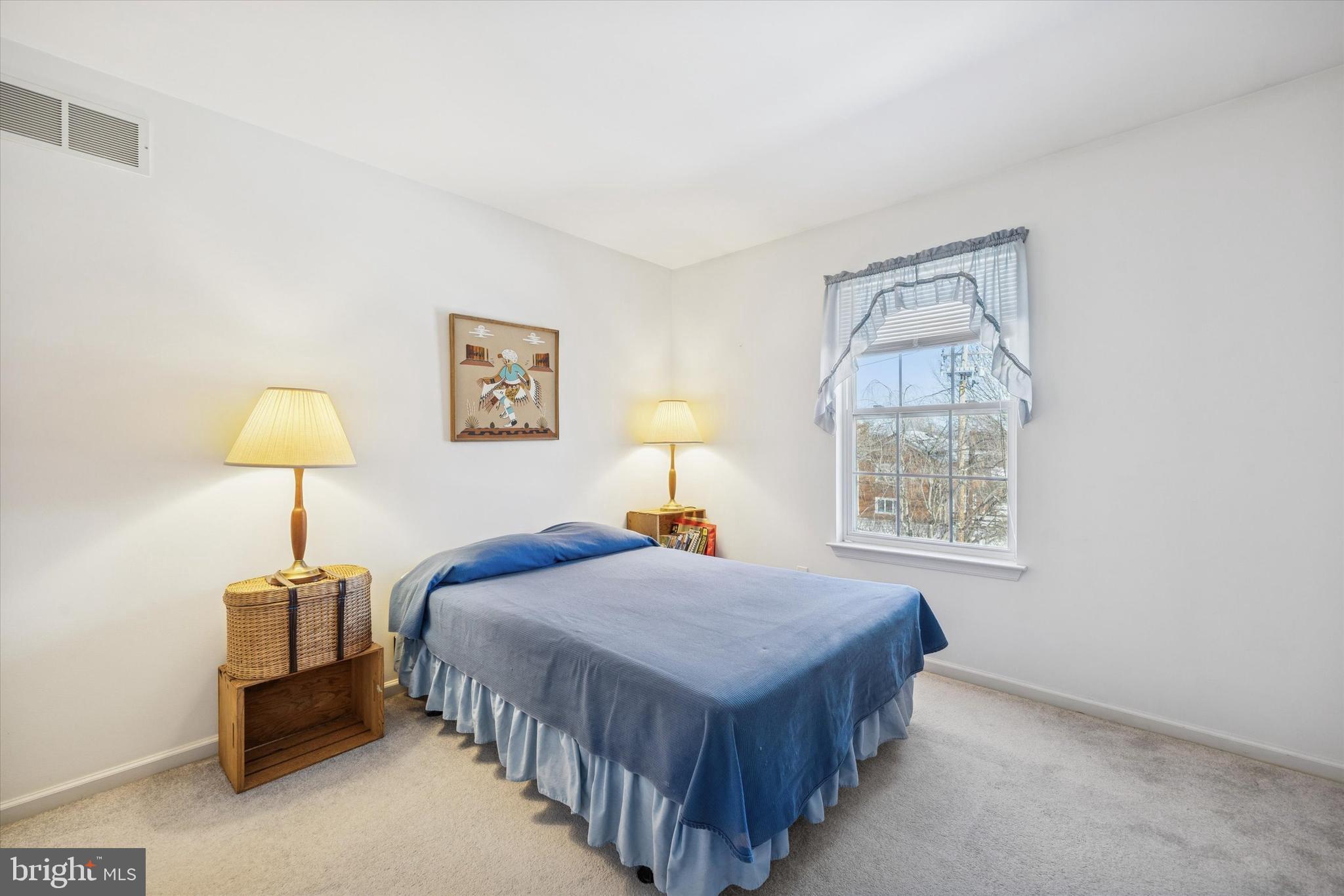 STRAWBERRY FIELDS - Residential