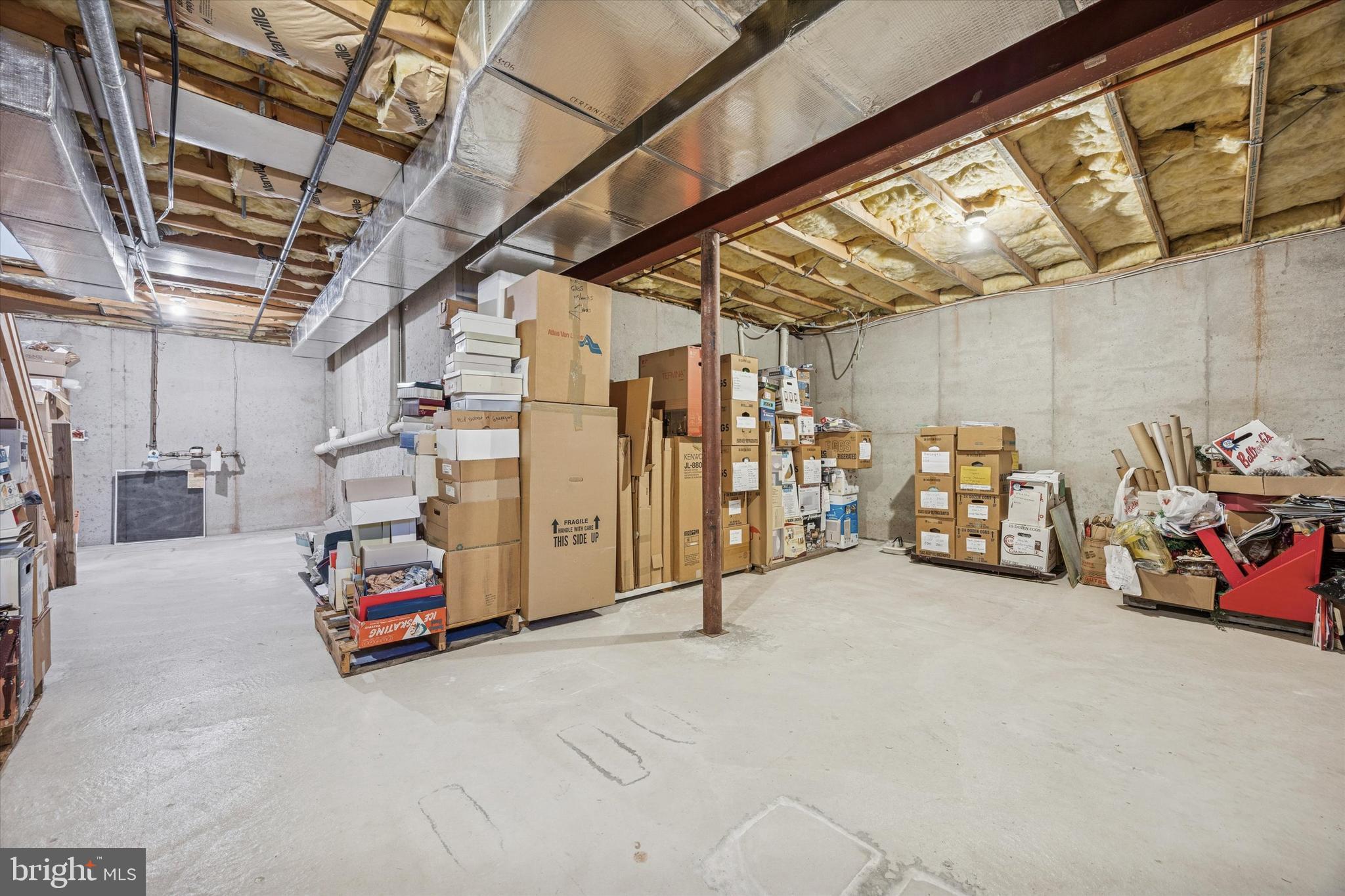 STRAWBERRY FIELDS - Residential