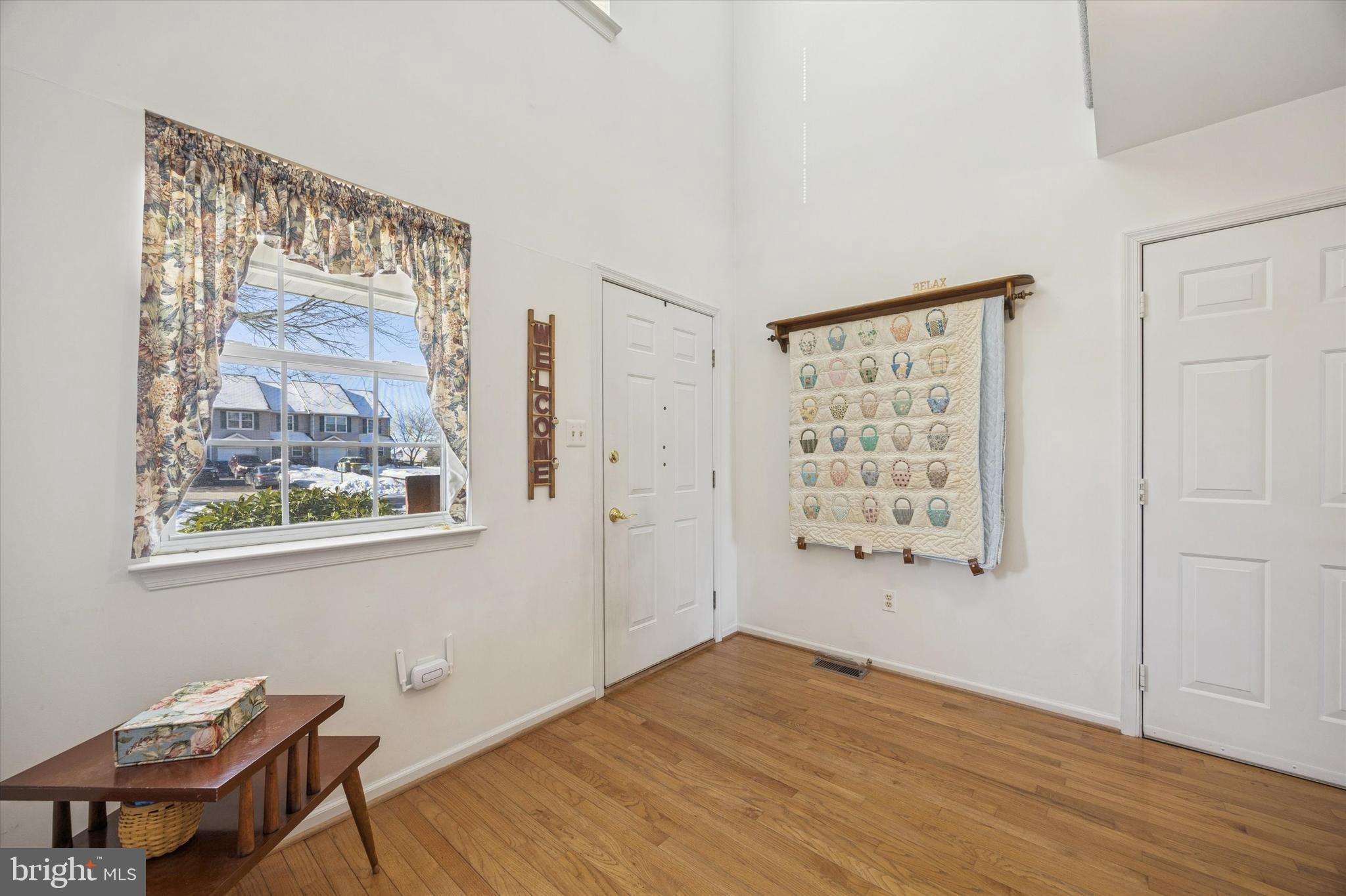 STRAWBERRY FIELDS - Residential