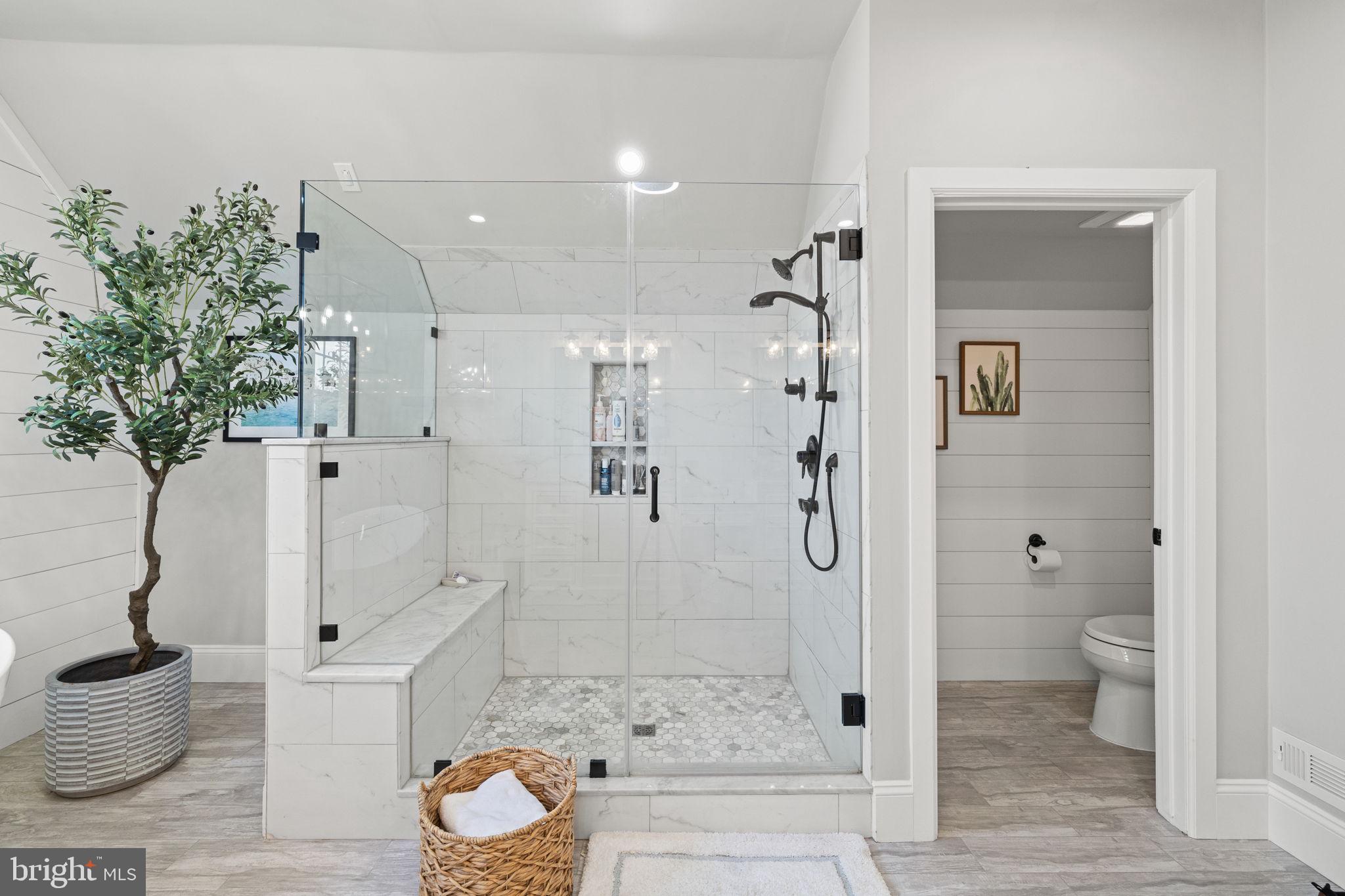 BLUE BELL CC - Residential