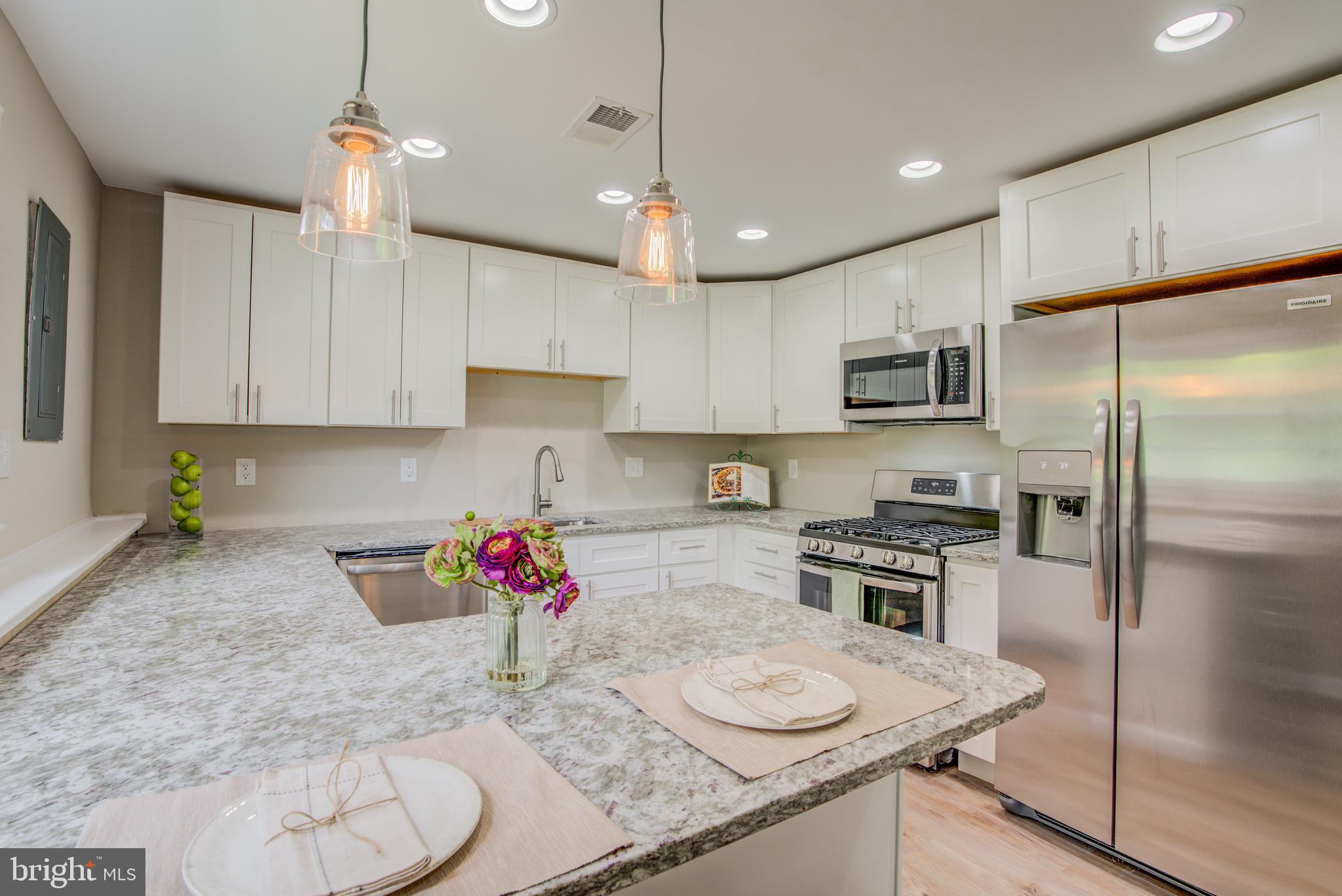 ORCHARD HILLS - Residential