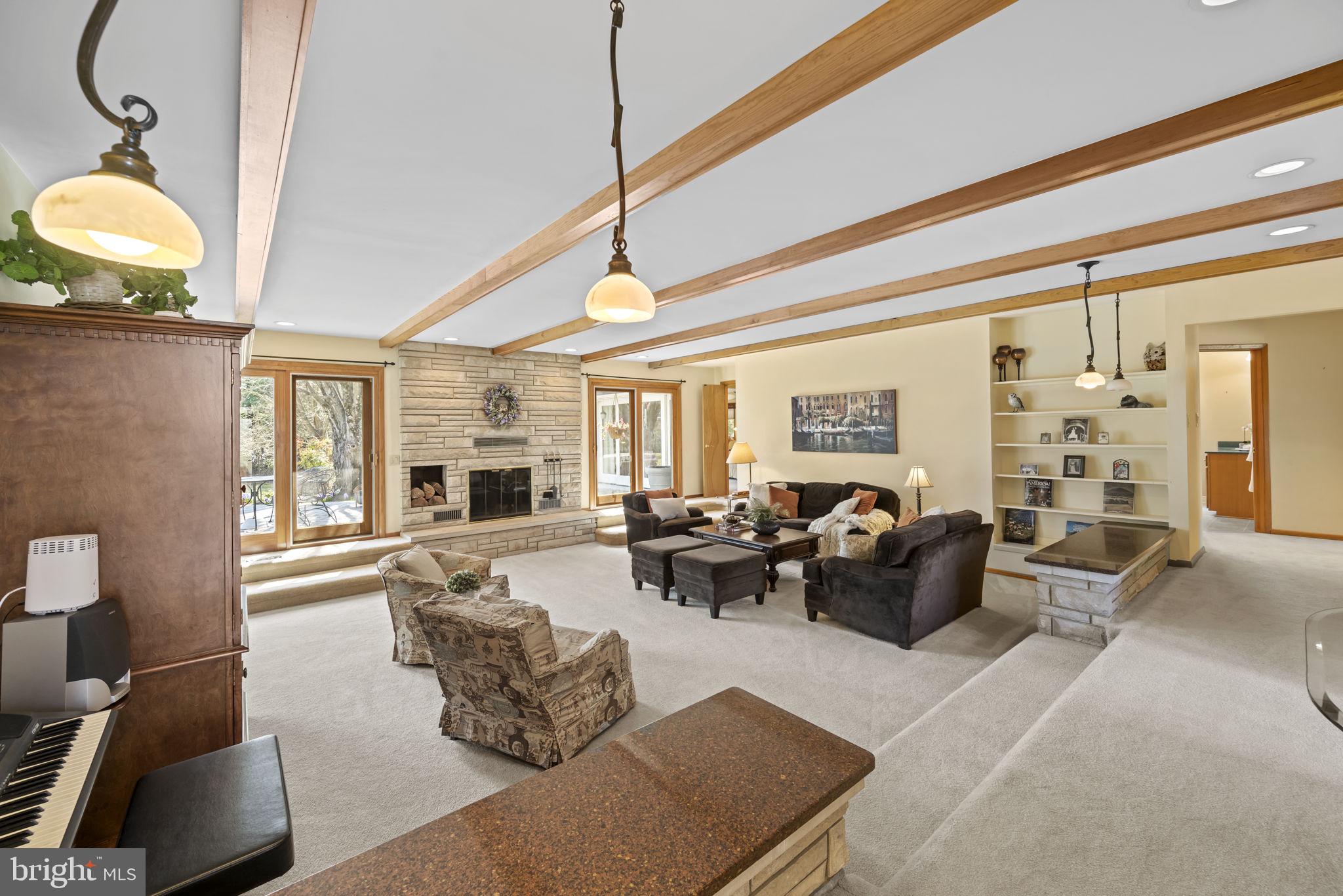 GLEN HILLS - Residential