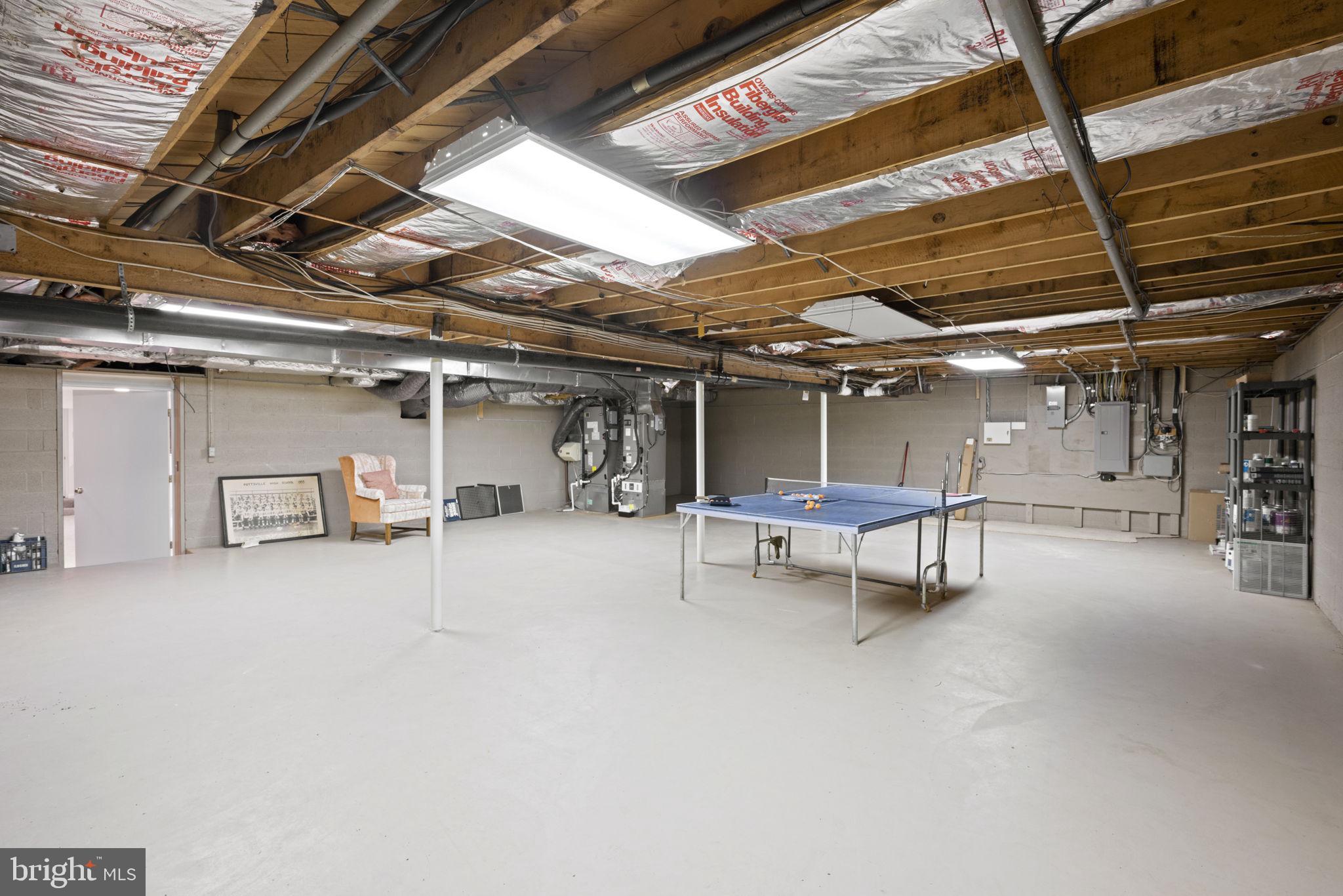 GLEN HILLS - Residential