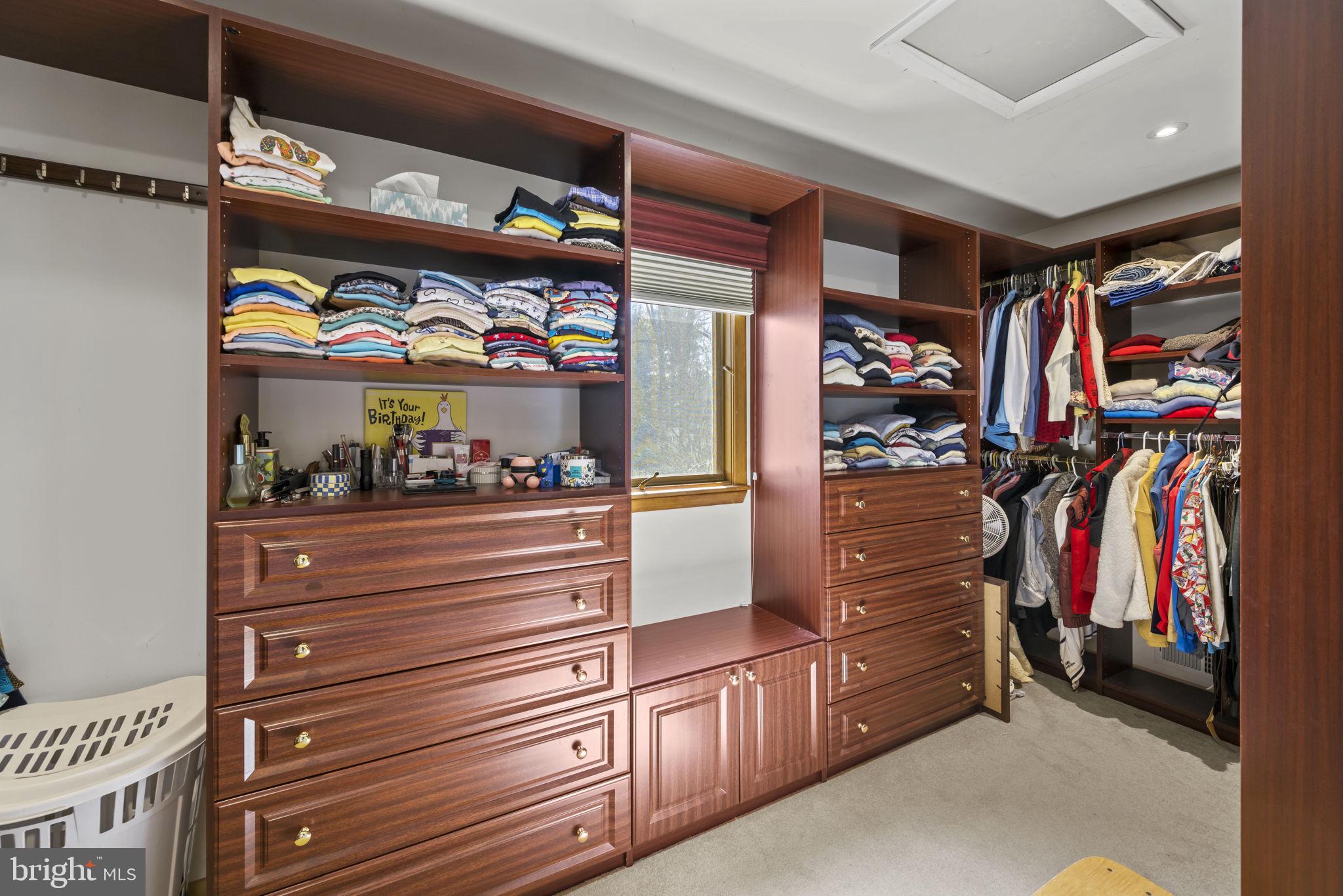 GLEN HILLS - Residential