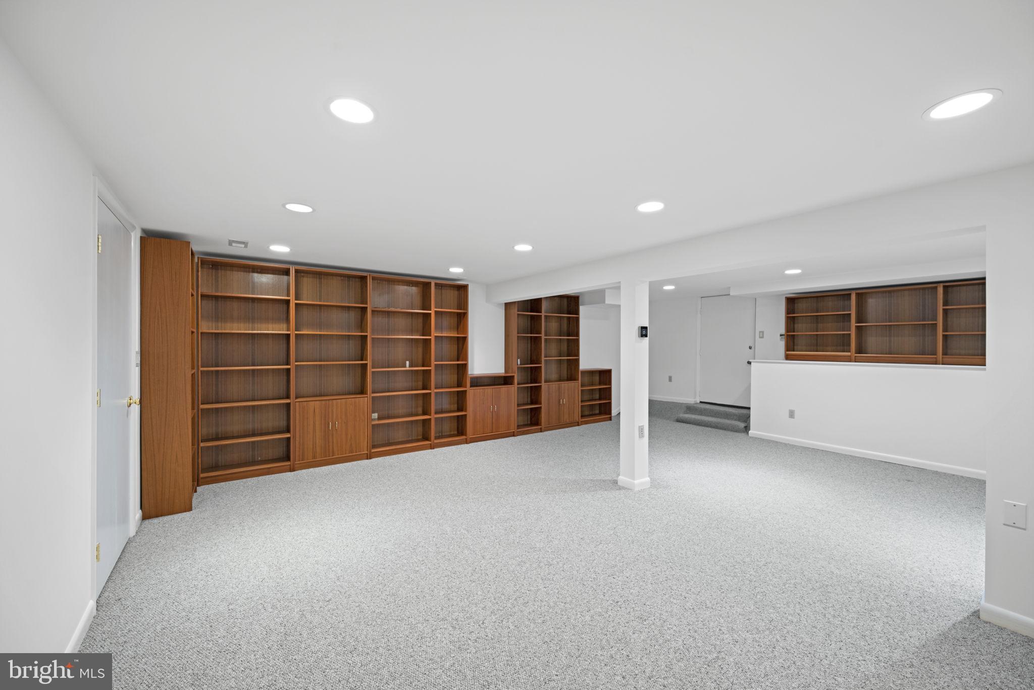 GLEN HILLS - Residential