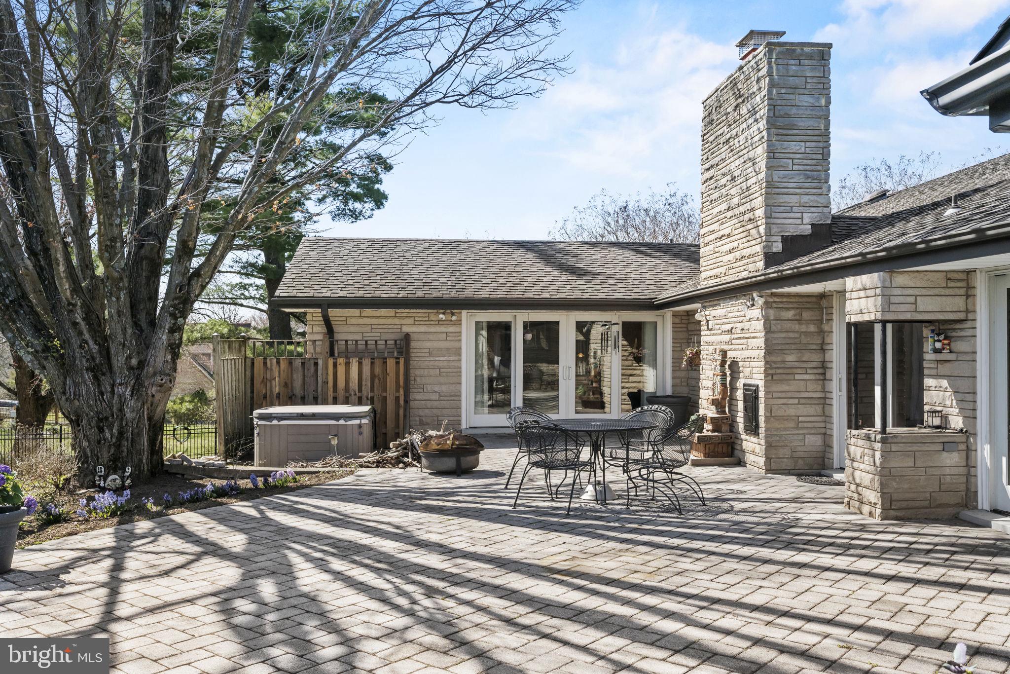 GLEN HILLS - Residential