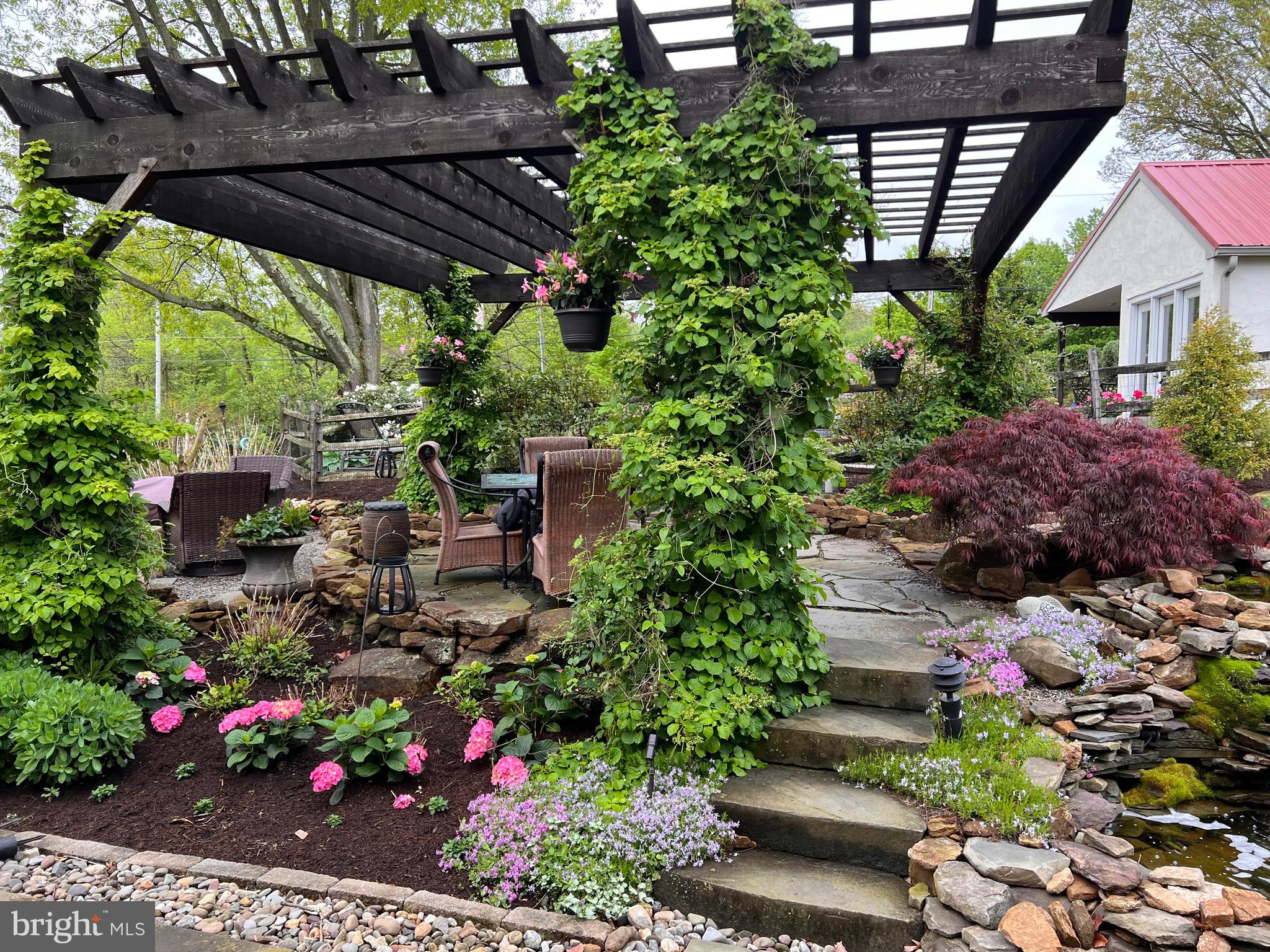 FOX POINTE - Residential