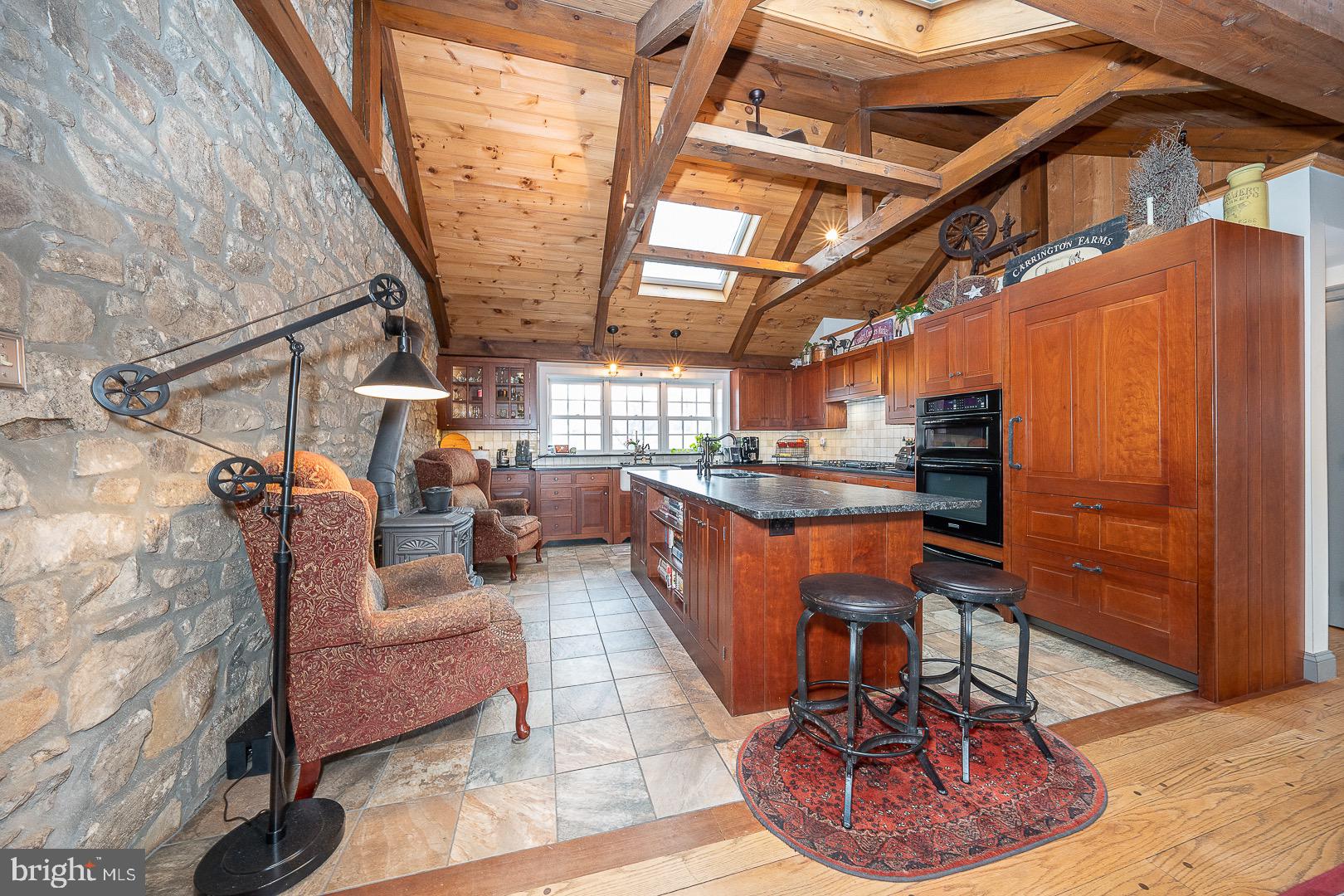 FOX POINTE - Residential