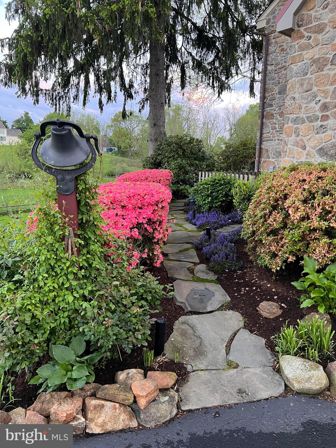 FOX POINTE - Residential