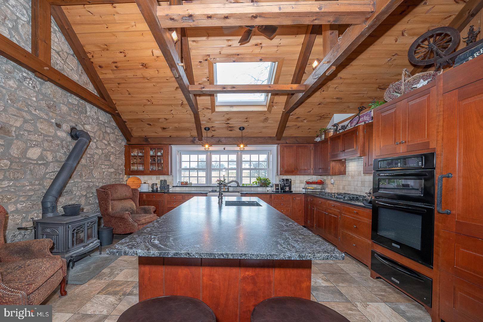 FOX POINTE - Residential