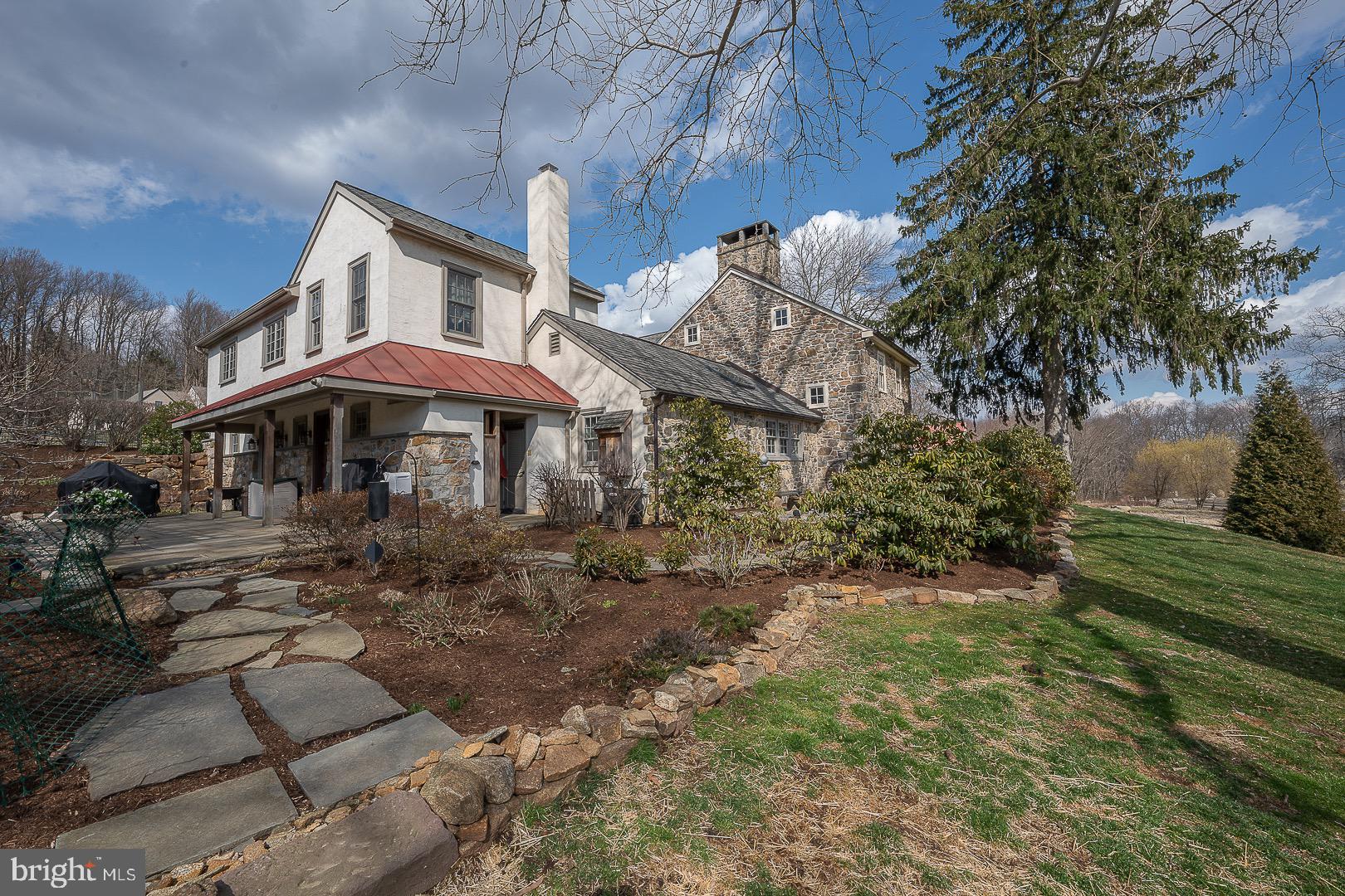 FOX POINTE - Residential