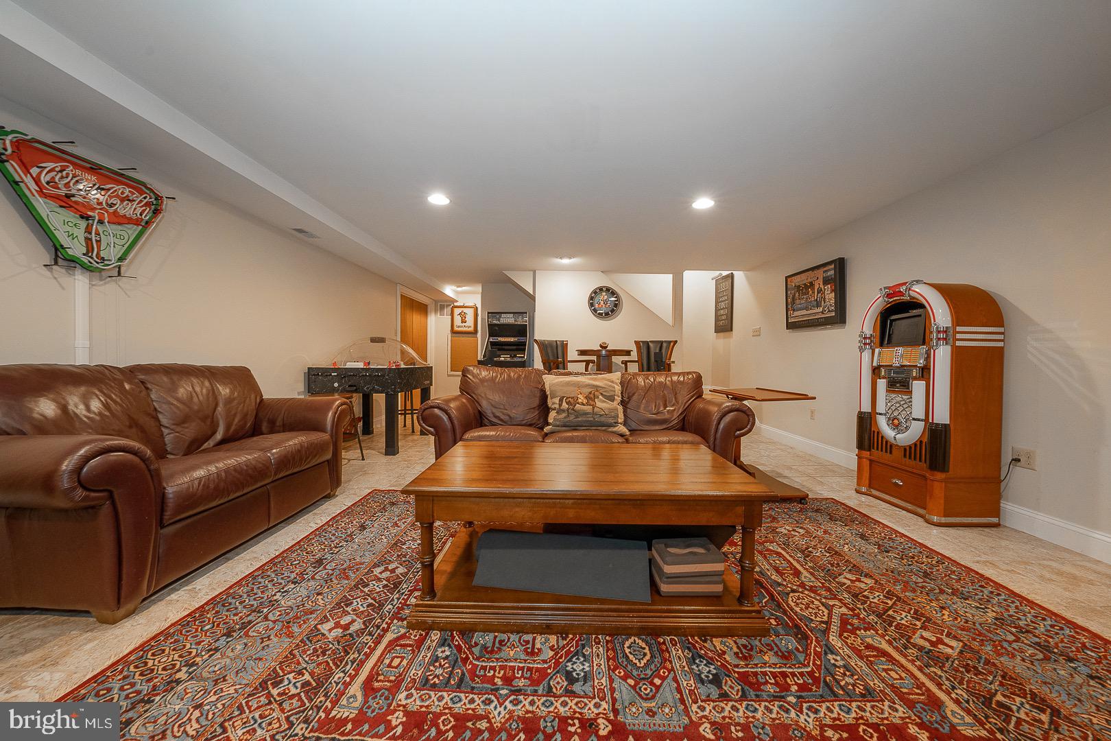 FOX POINTE - Residential