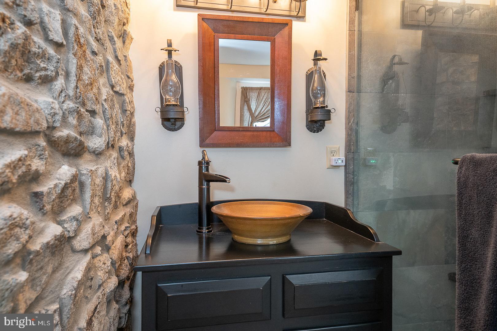 FOX POINTE - Residential