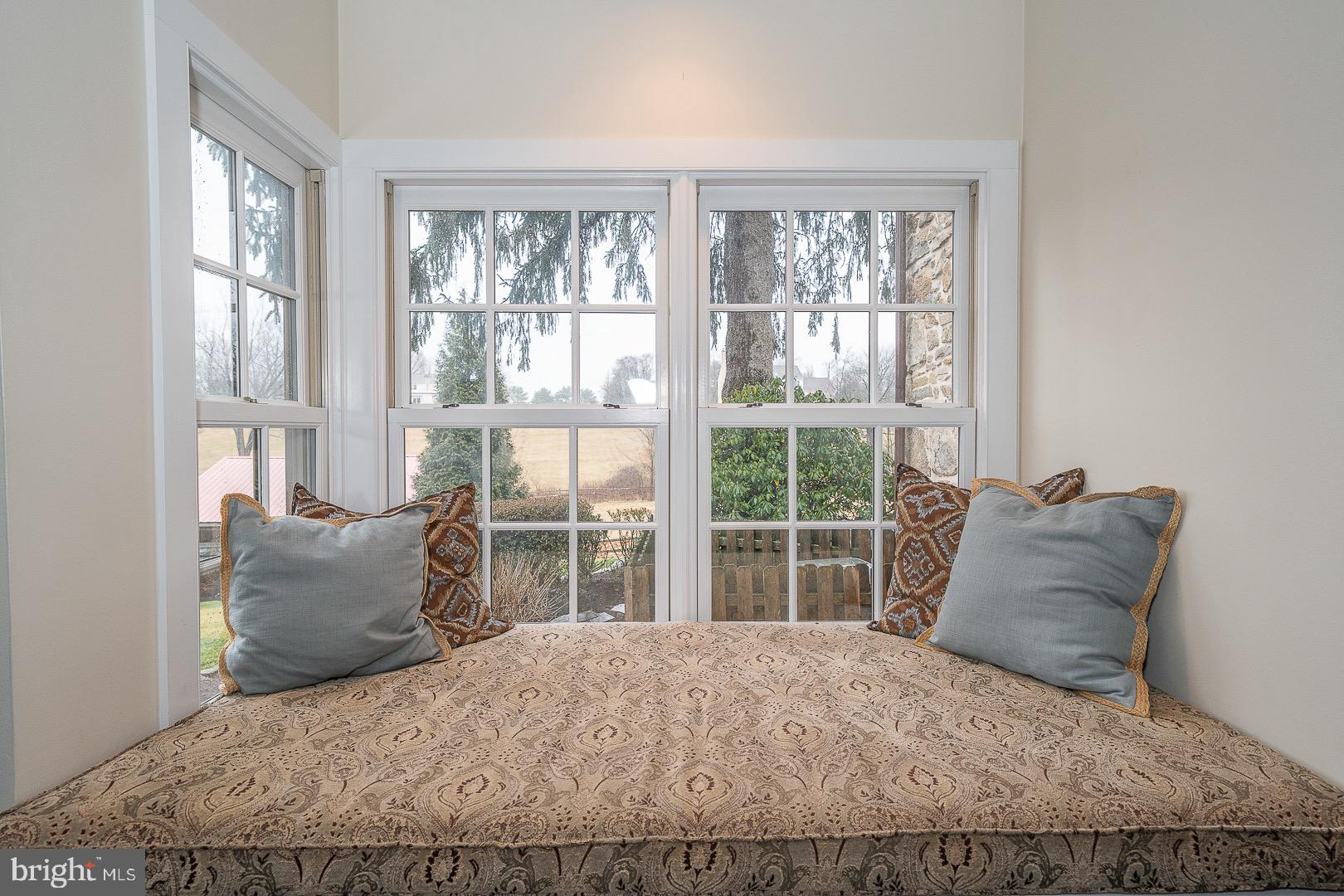 FOX POINTE - Residential