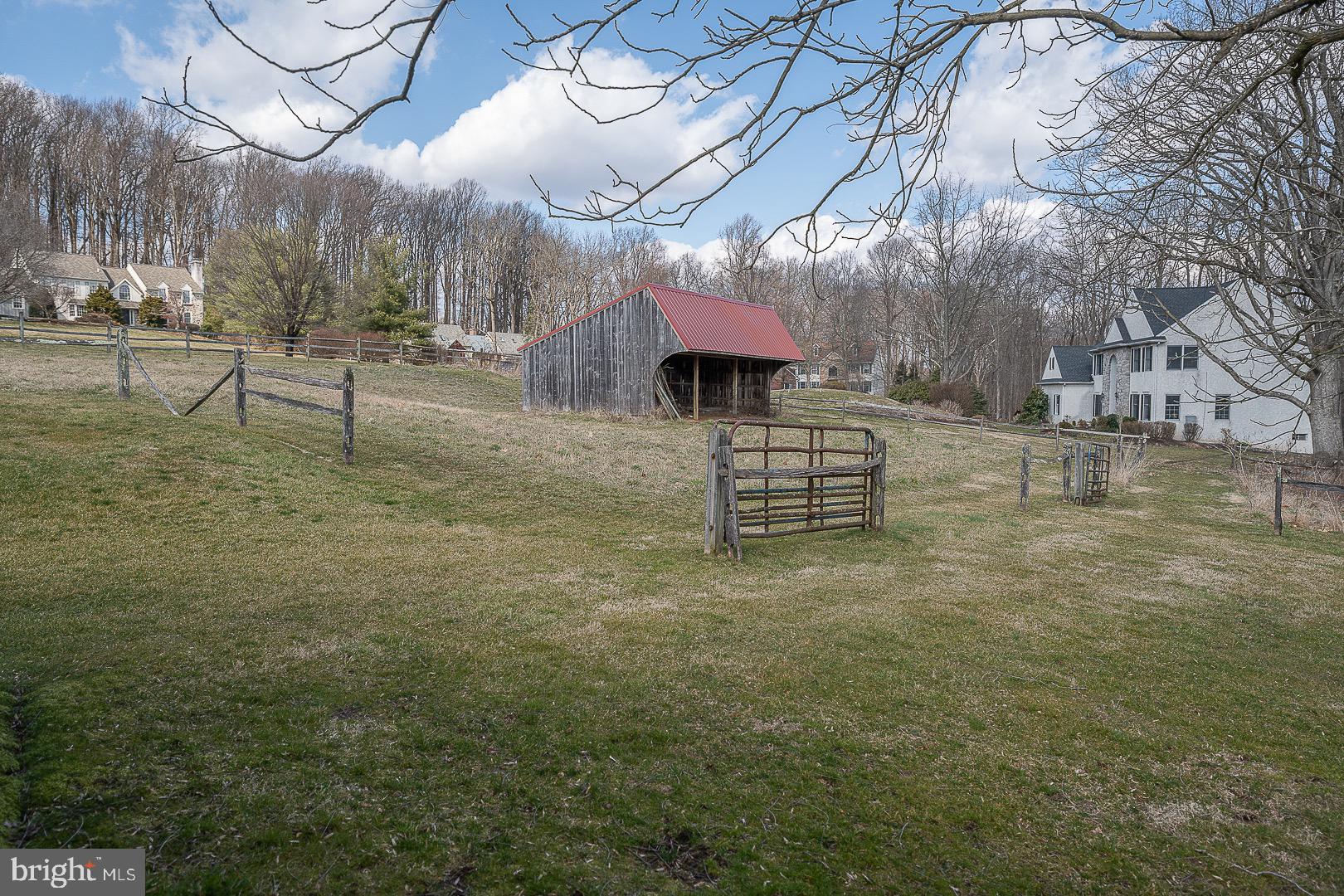 FOX POINTE - Residential