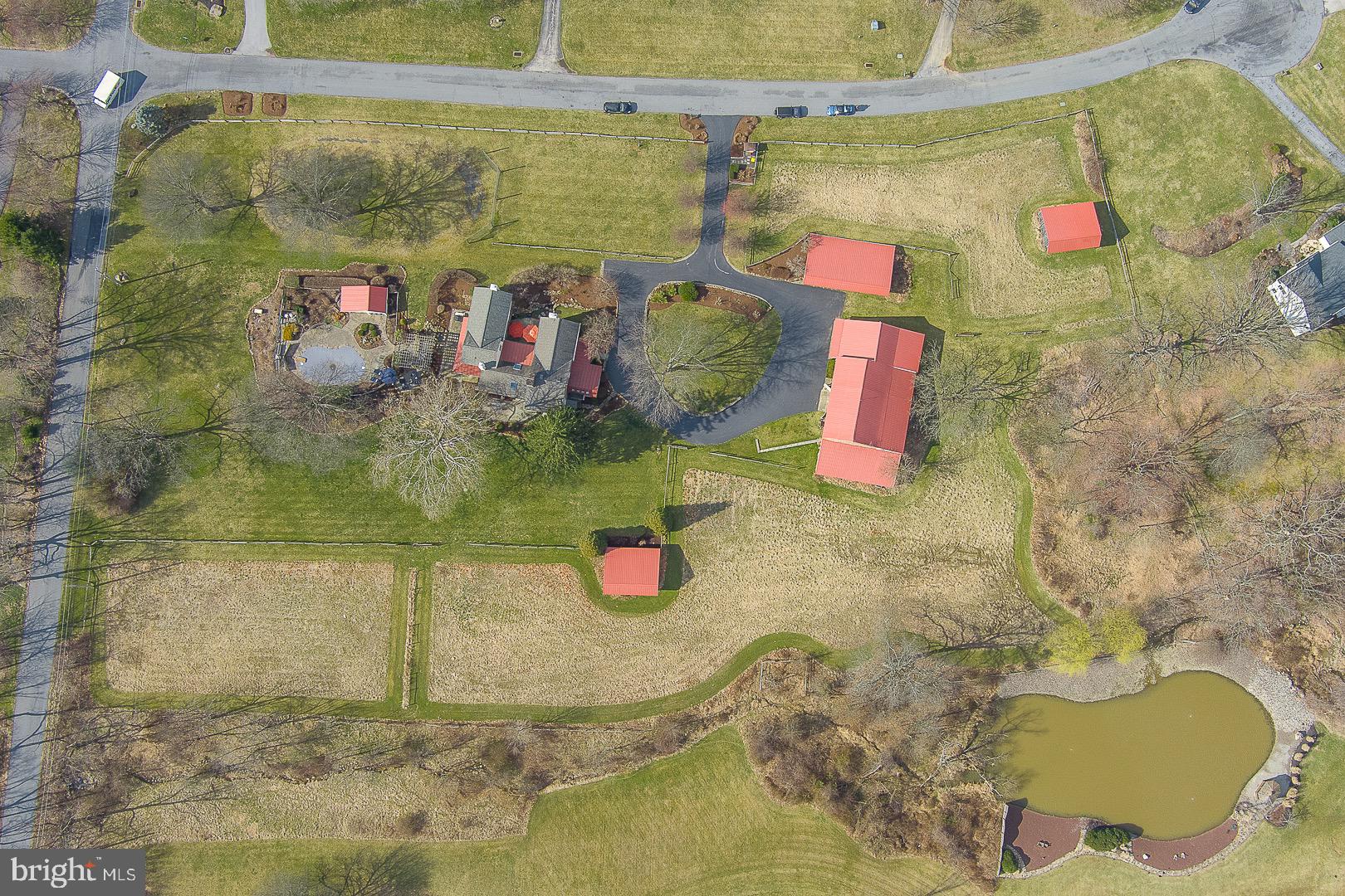 FOX POINTE - Residential