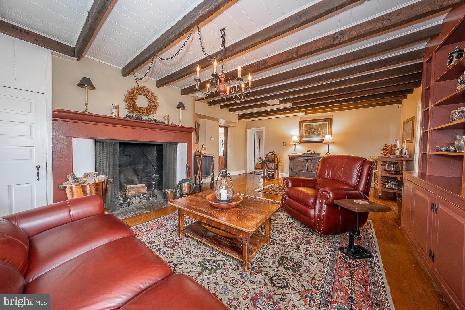 FOX POINTE - Residential