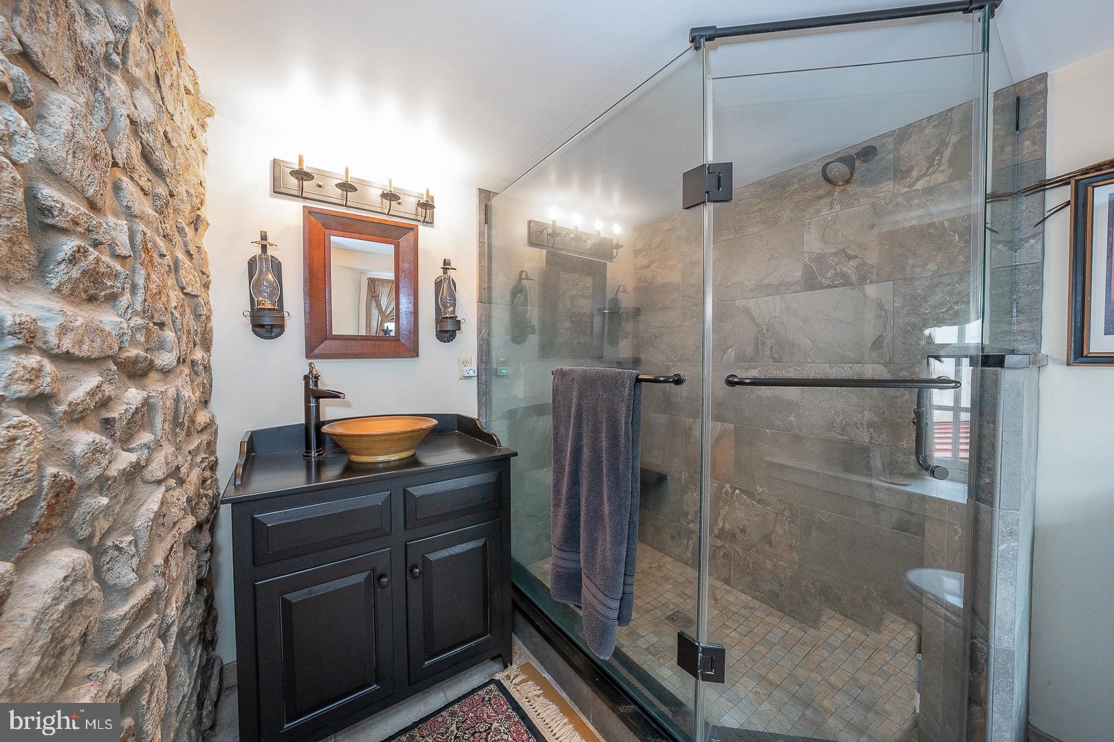 FOX POINTE - Residential