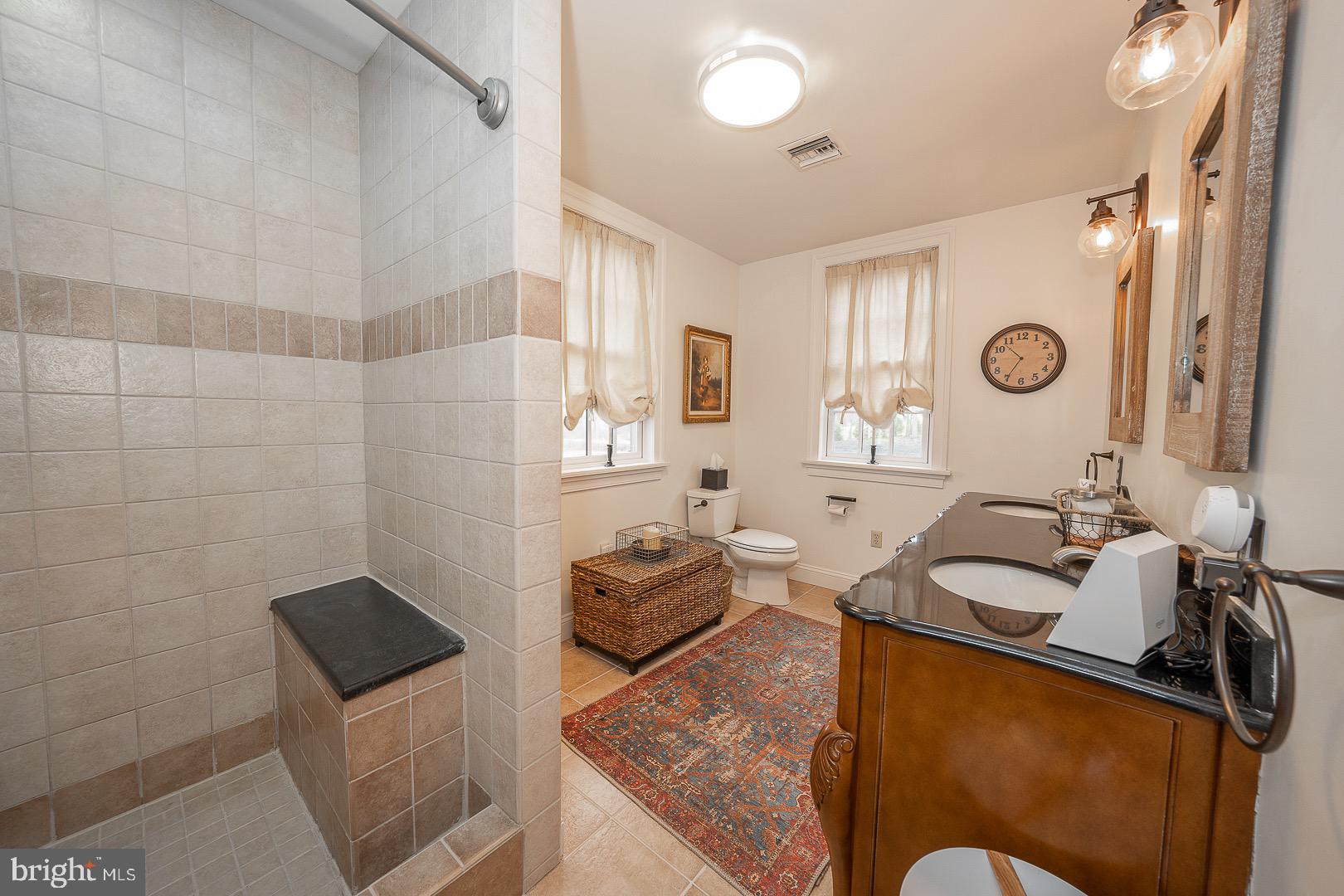 FOX POINTE - Residential