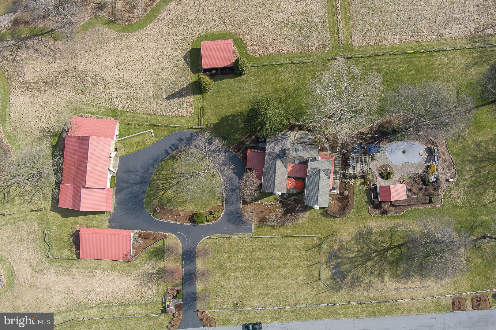 FOX POINTE - Residential