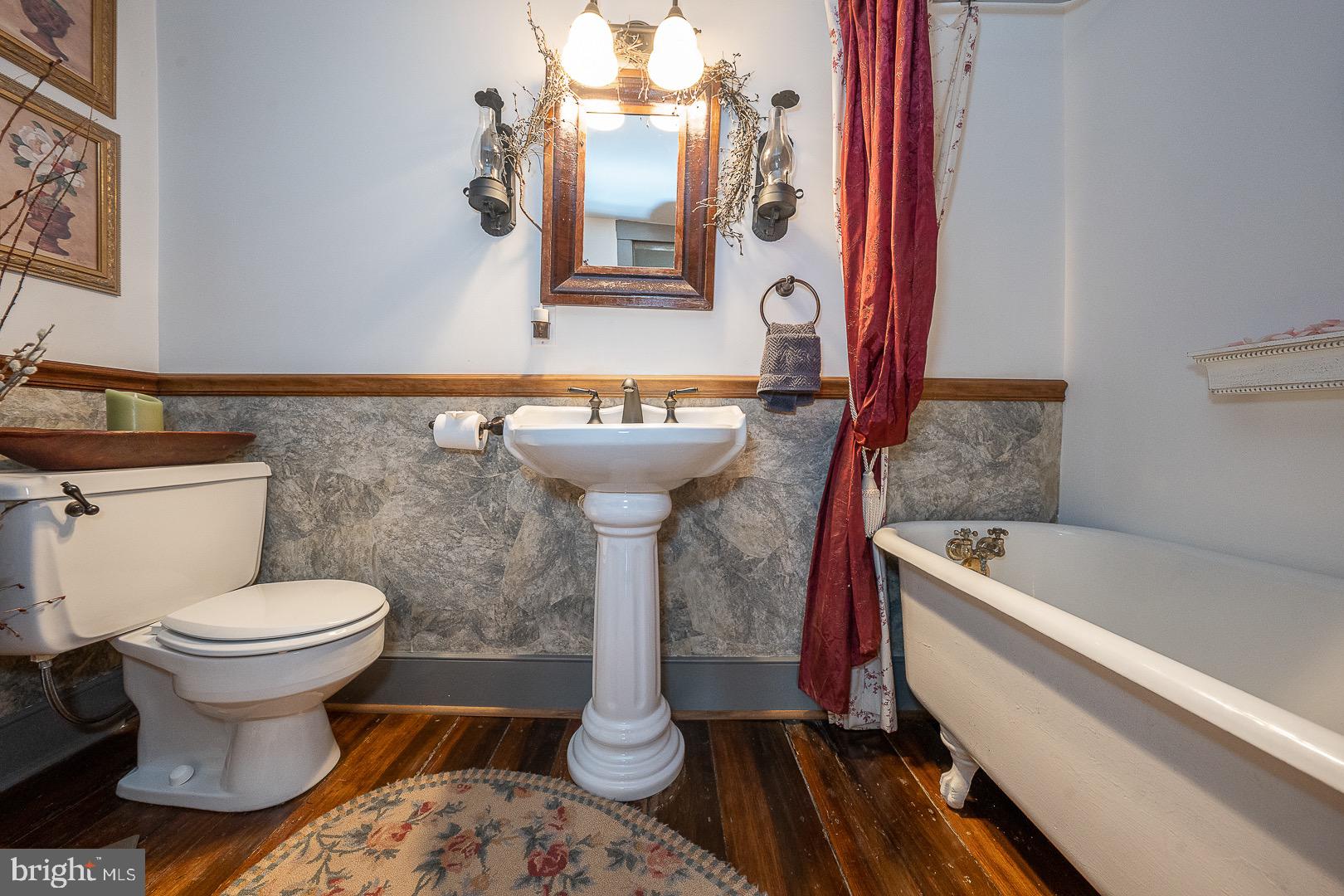 FOX POINTE - Residential