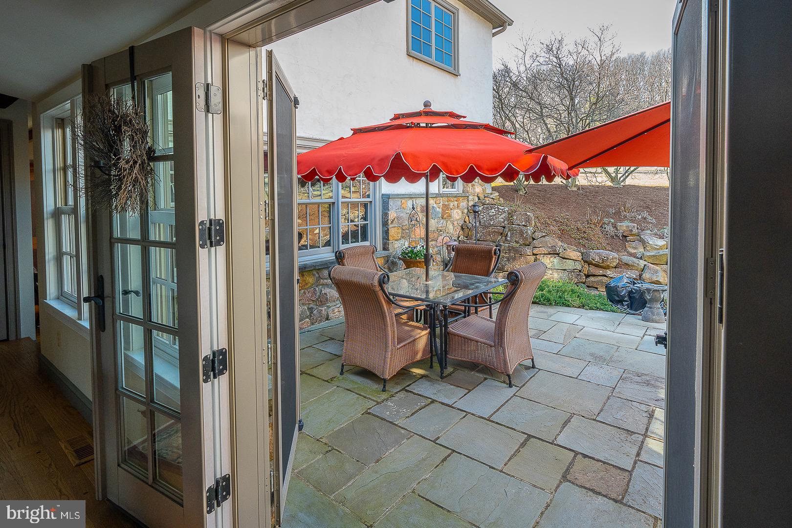 FOX POINTE - Residential