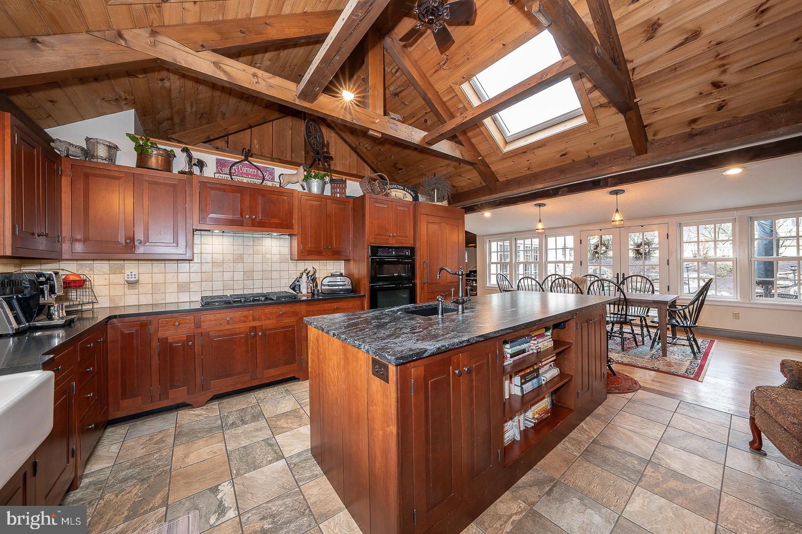 FOX POINTE - Residential