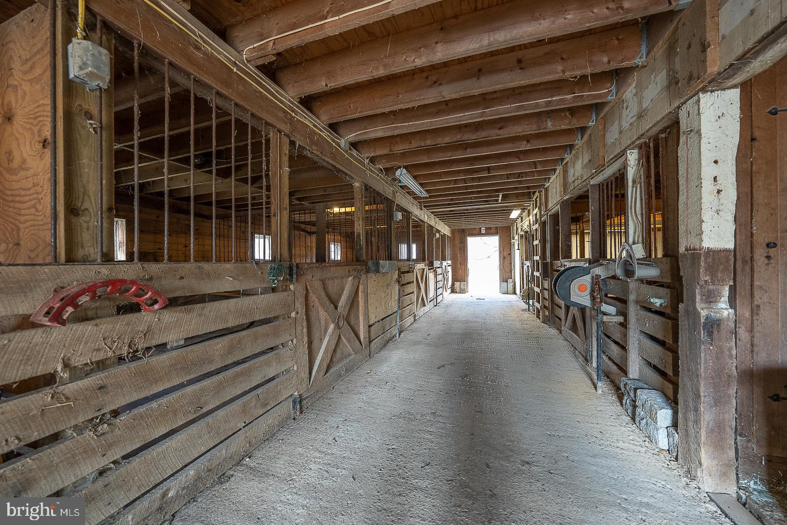 FOX POINTE - Residential