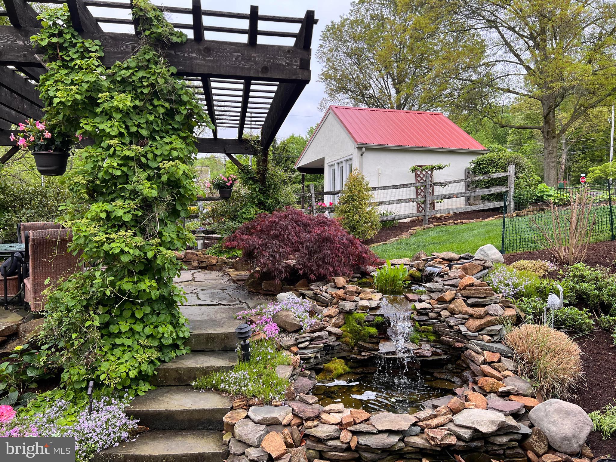 FOX POINTE - Residential