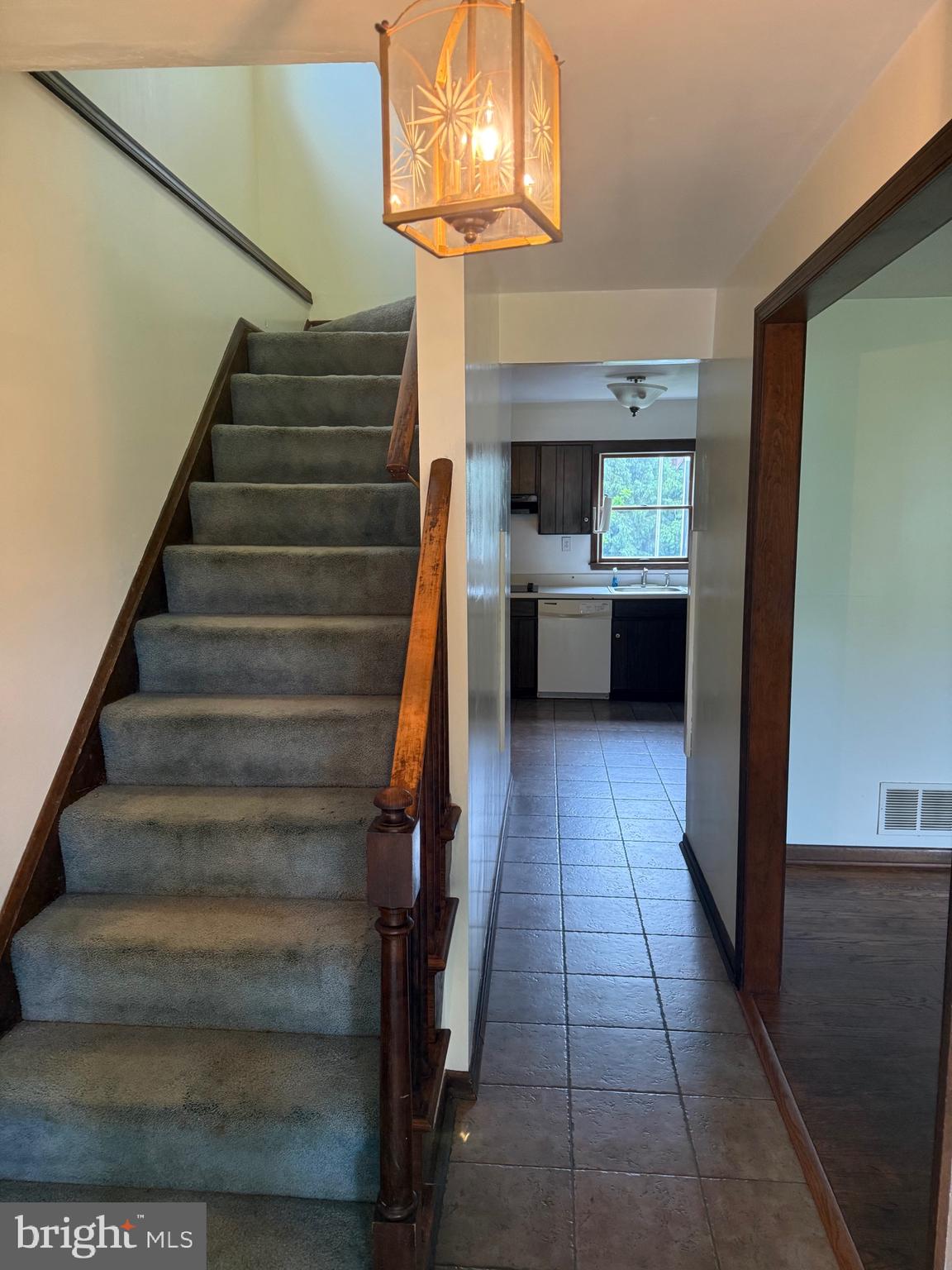 RIDGECROFT - Residential