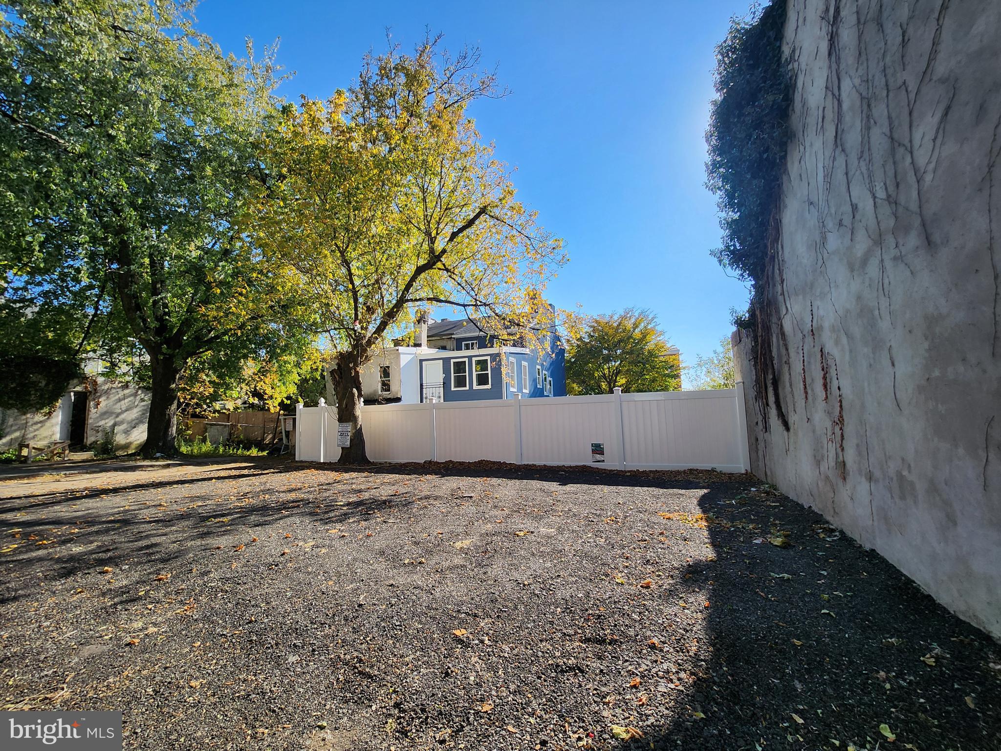 NORRISTOWN - Residential