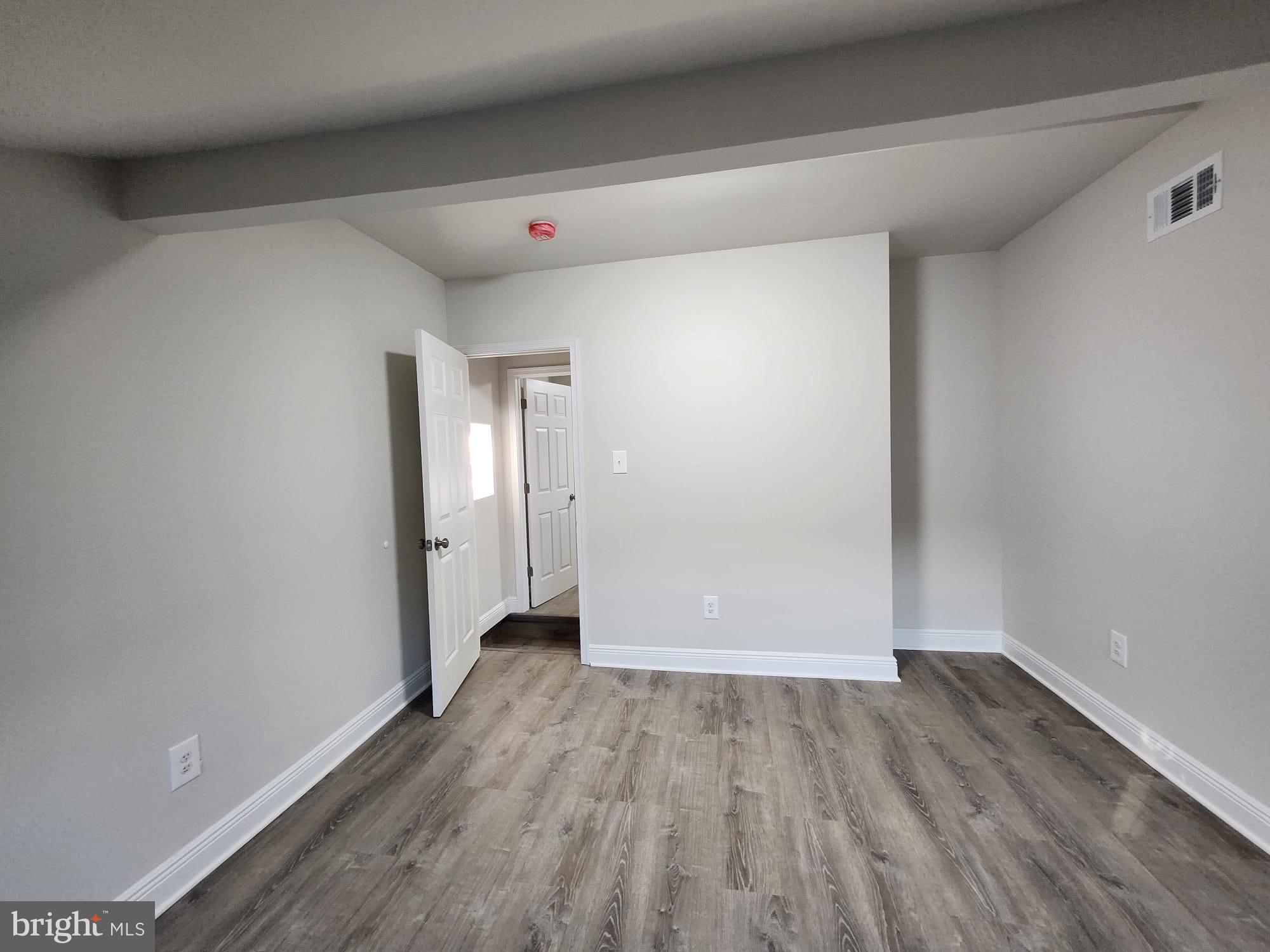 NORRISTOWN - Residential